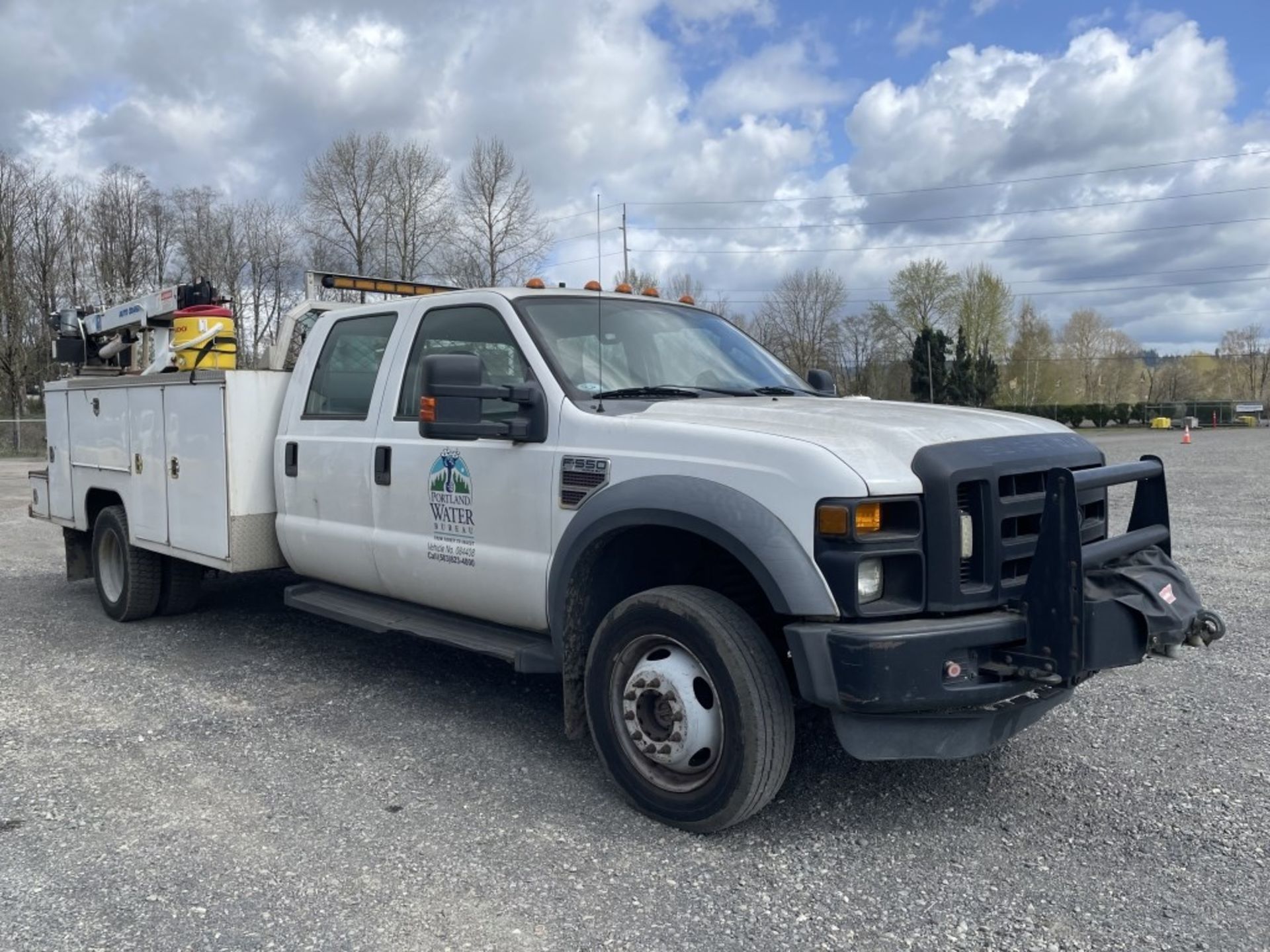 2008 Ford F550 XL SD 4x4 Crew Cab Utility Truck - Image 2 of 44