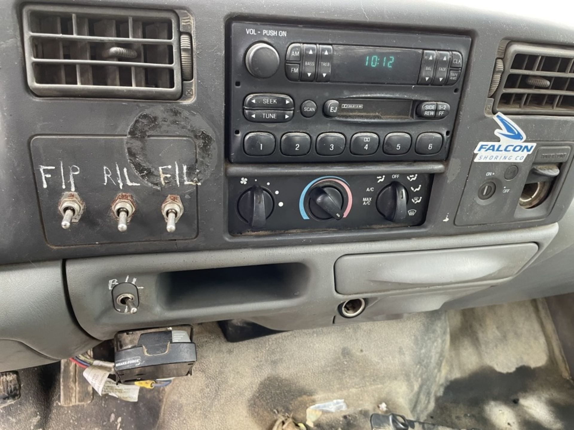2002 Ford F550 XL SD Utility Truck - Image 24 of 27