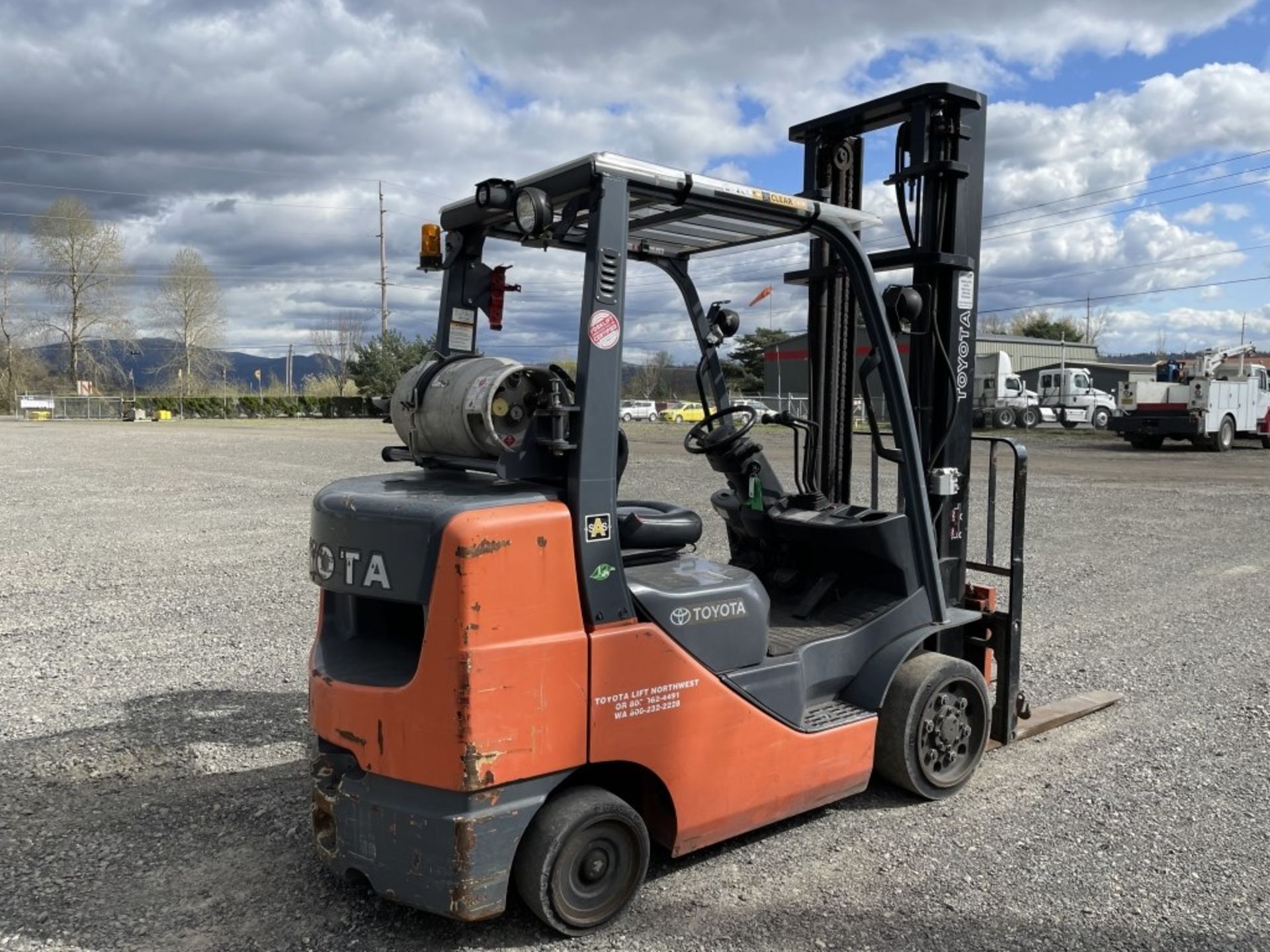 Toyota 8FGCU32 Forklift - Image 4 of 23