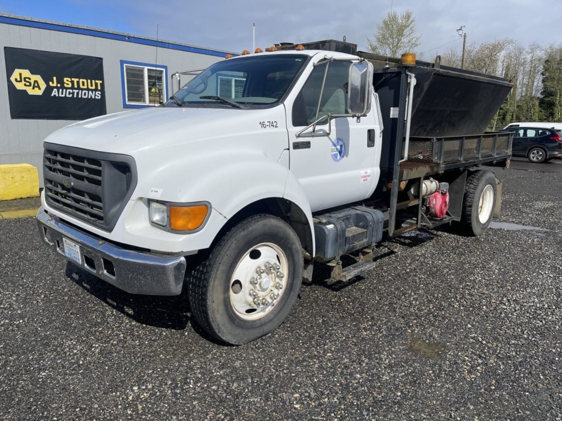 2000 Ford F650 Tac Truck