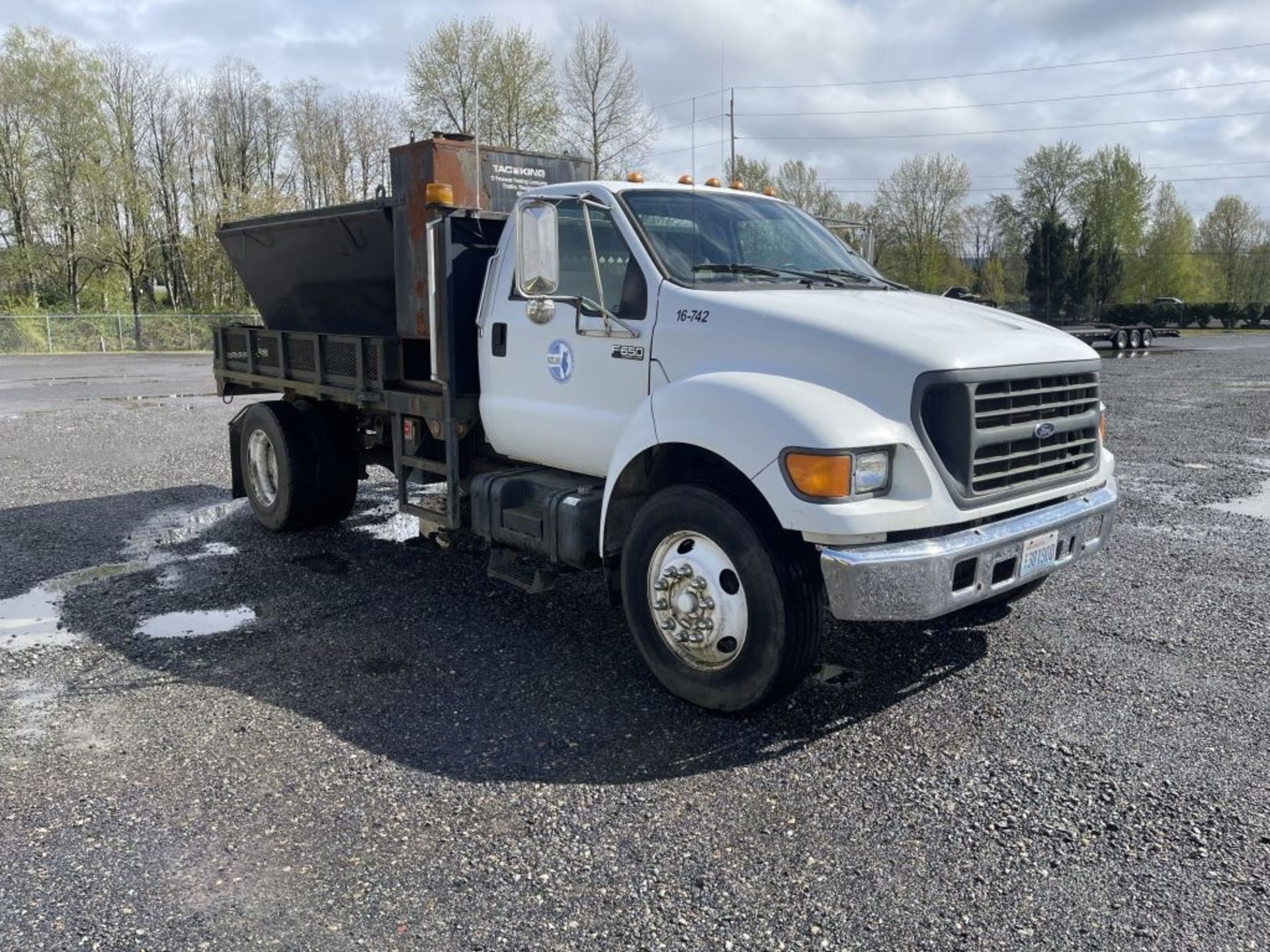 2000 Ford F650 Tac Truck - Image 2 of 26