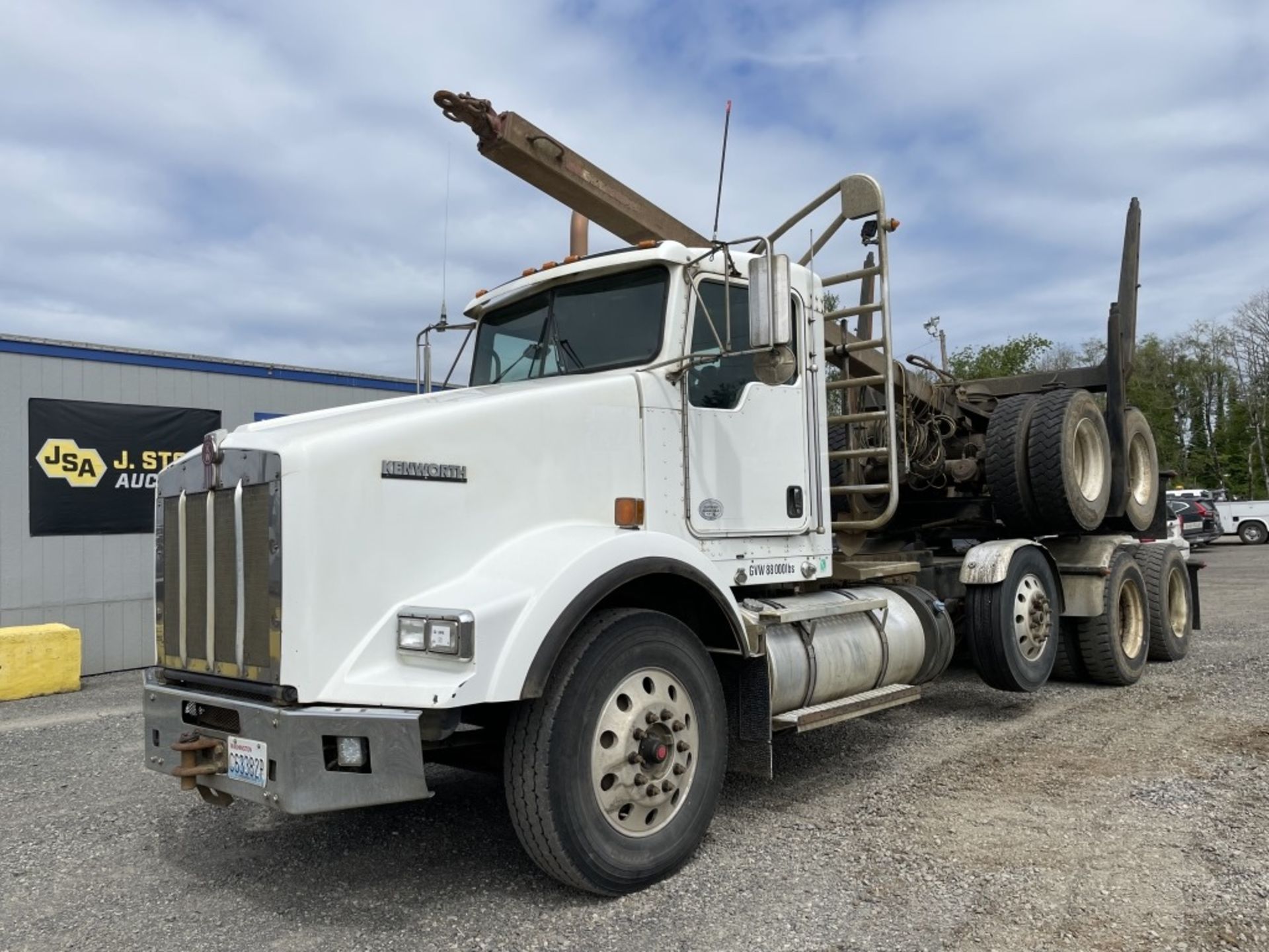 2012 Kenworth T800 Tri-Axle Log Truck