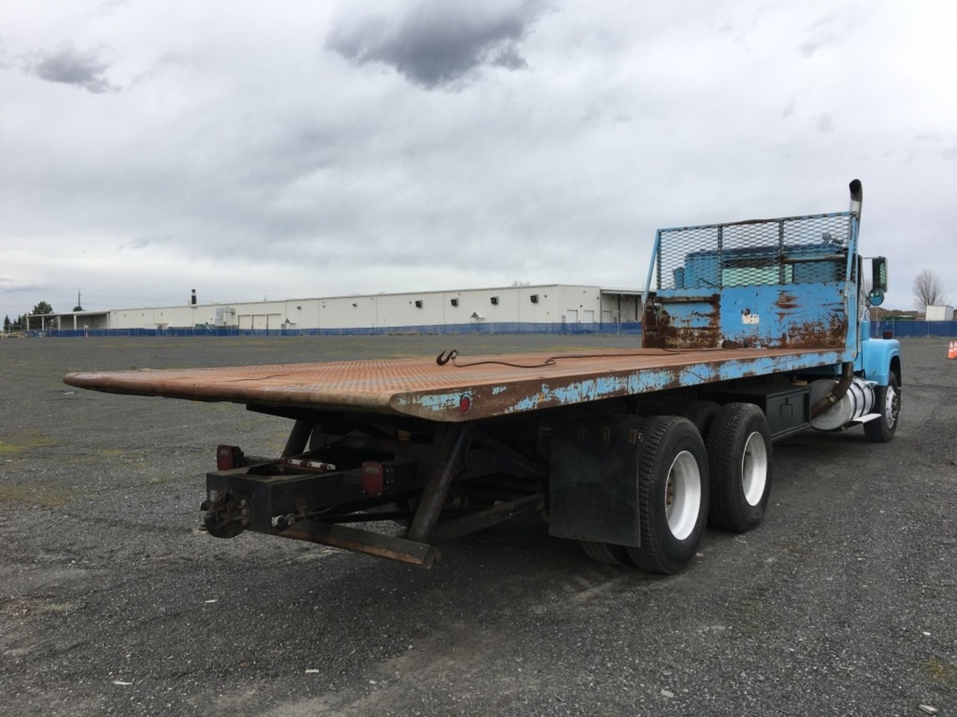 1979 International F4370 T/A Slide Bed Truck - Image 5 of 55