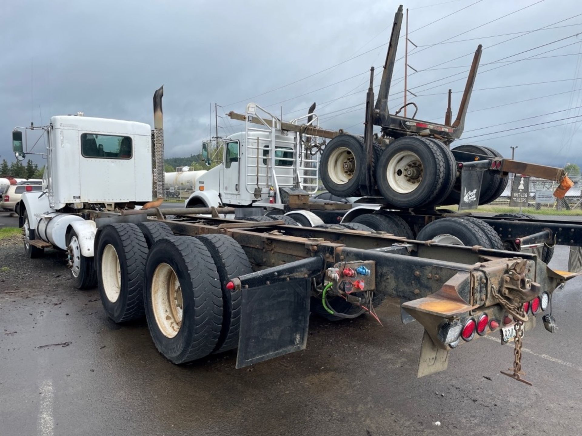 2009 Kenworth T800 Tri-Axle Cab & Chassis - Image 4 of 29