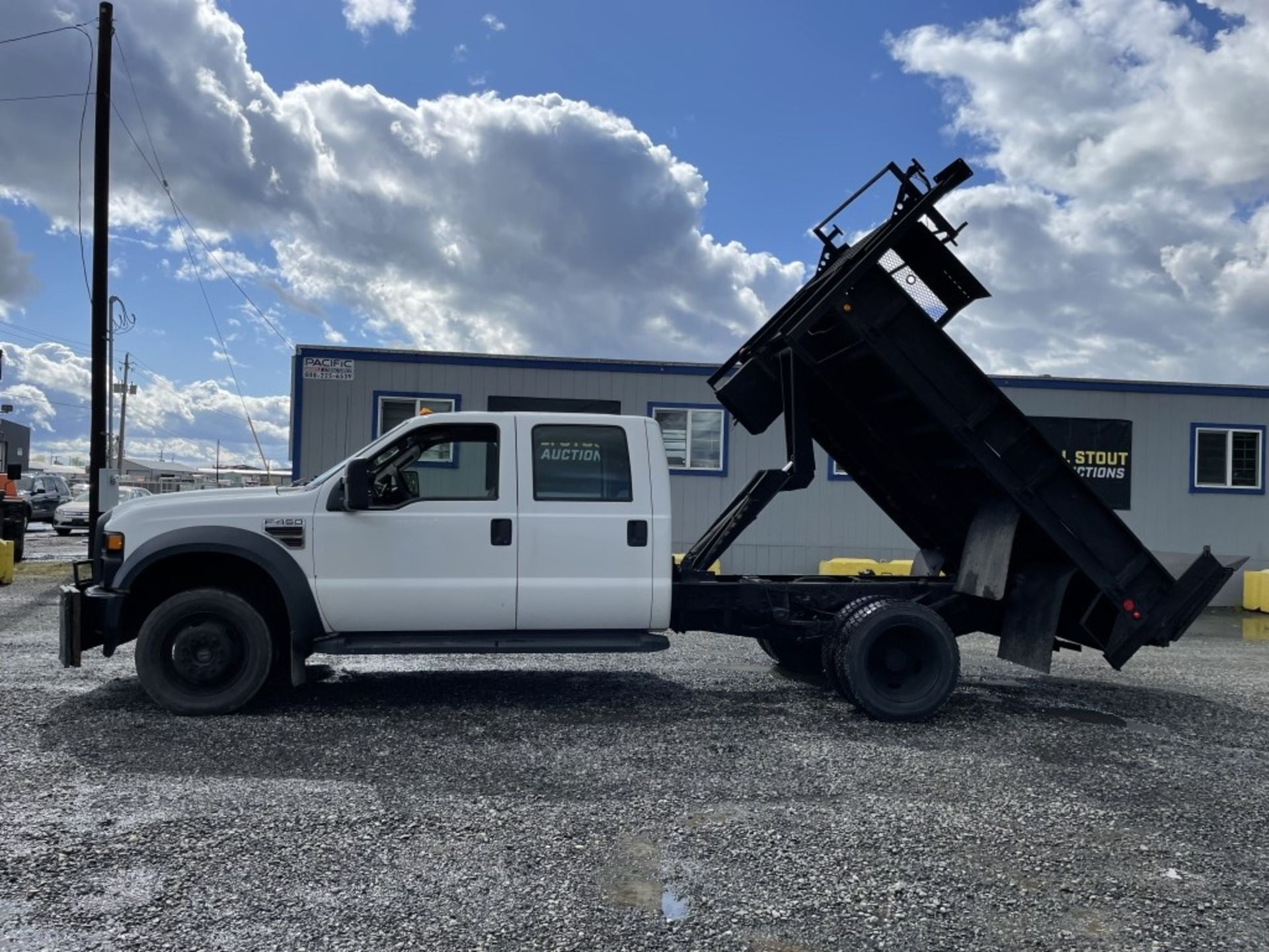 2010 Ford F450 XL 4x4 Crew Cab Flatbed Dump Truck - Image 9 of 36