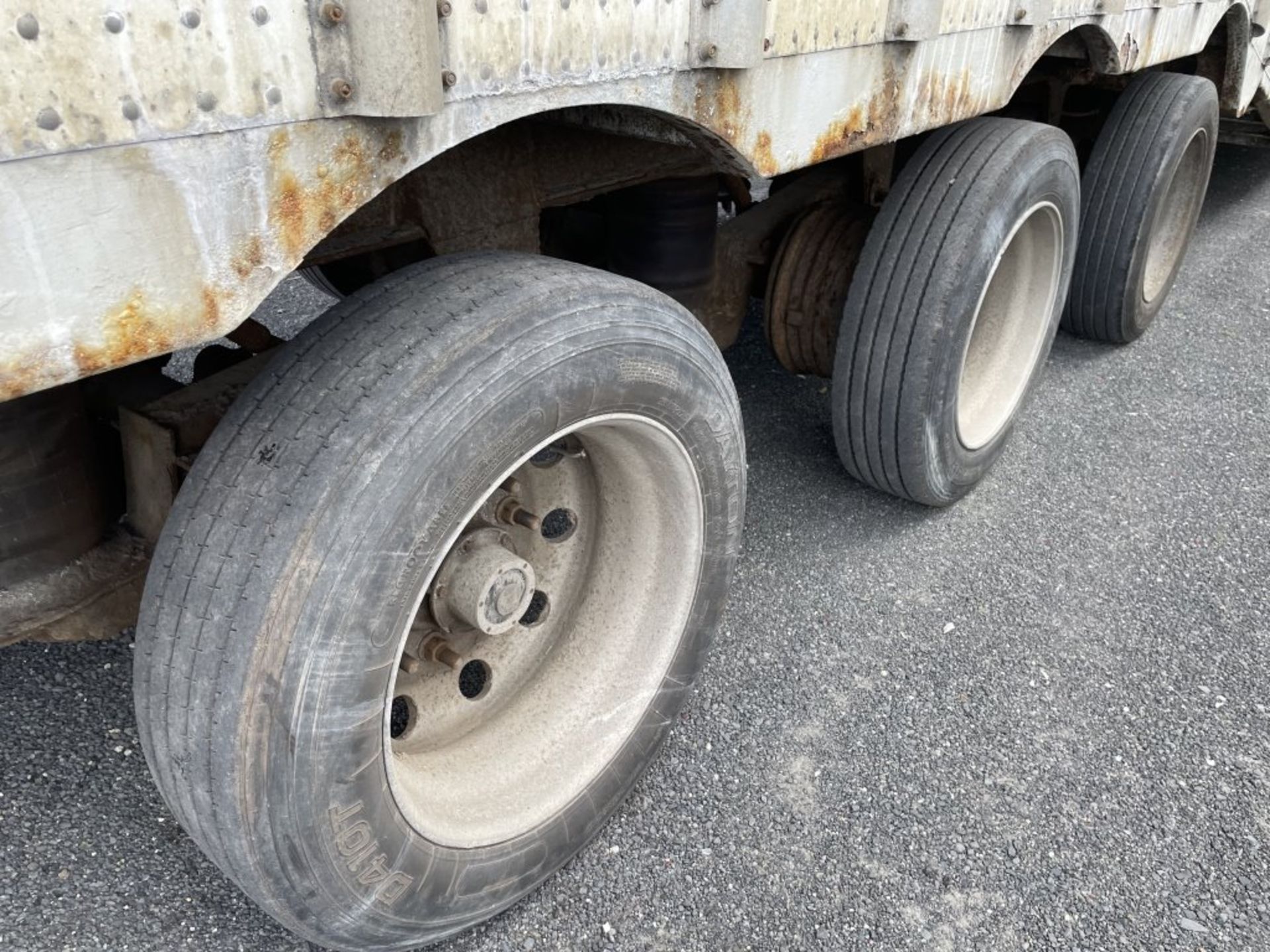 2008 Western Quad Axle Possum Belly Chip Trailer - Image 17 of 26