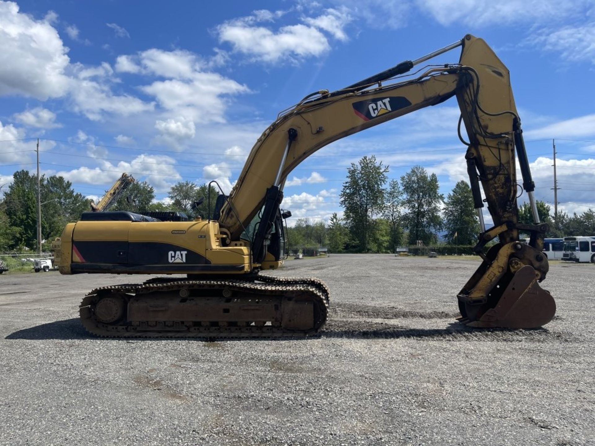 2007 Caterpillar 330D L Hydraulic Excavator - Image 3 of 35