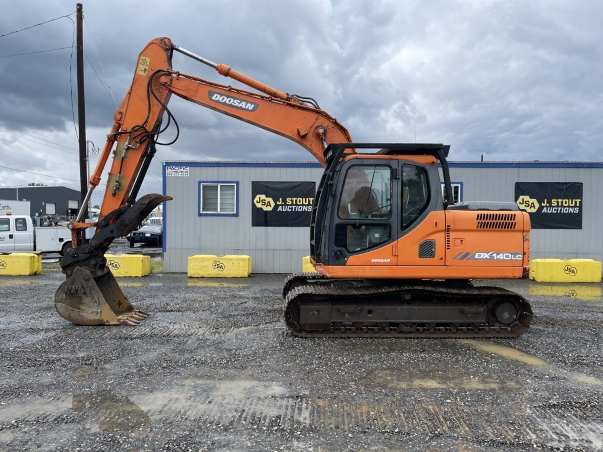 2012 Doosan DX140LC-5 Hydraulic Excavator - Image 7 of 38