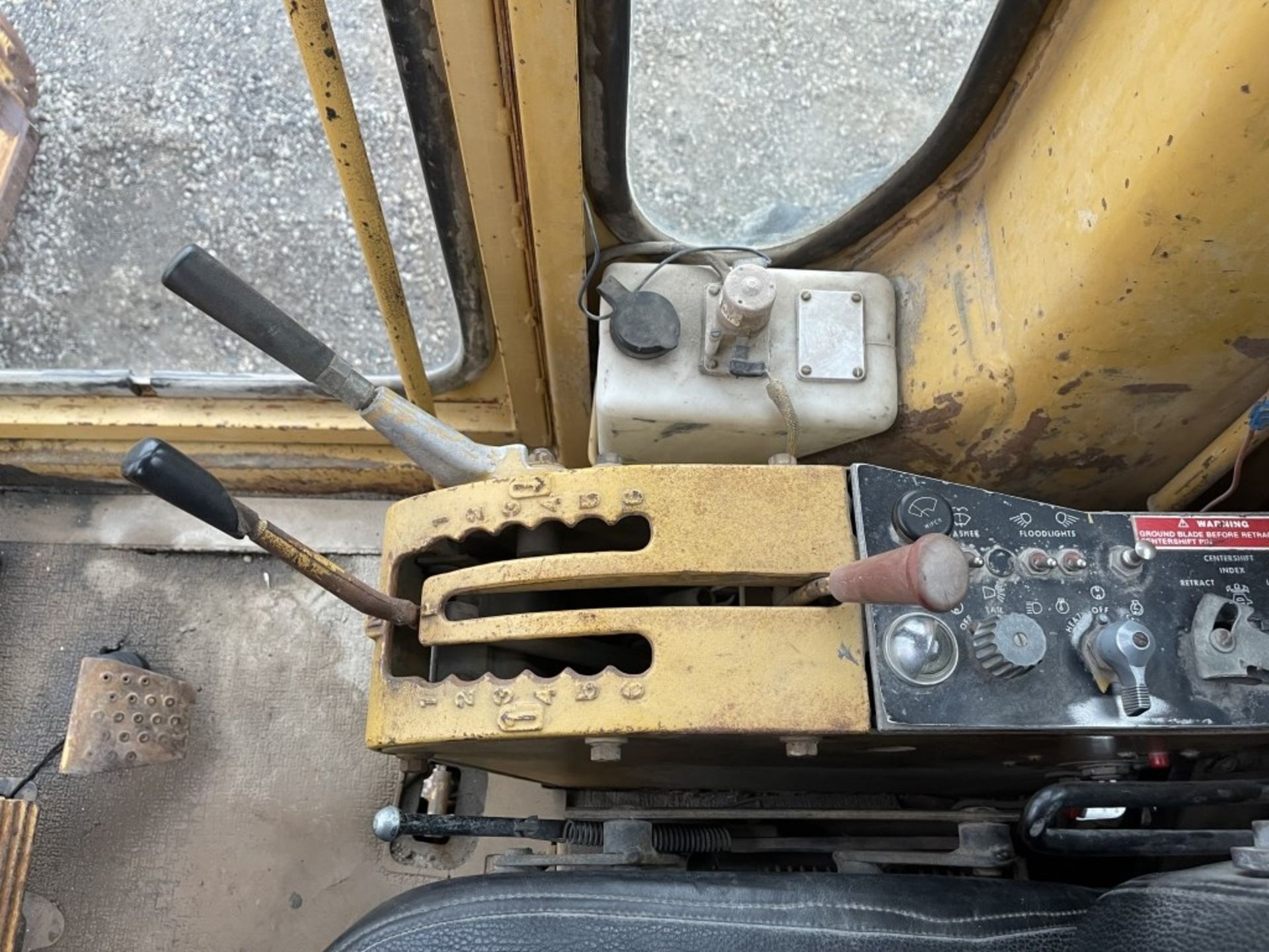 Caterpillar 140G Motor Grader - Image 31 of 34