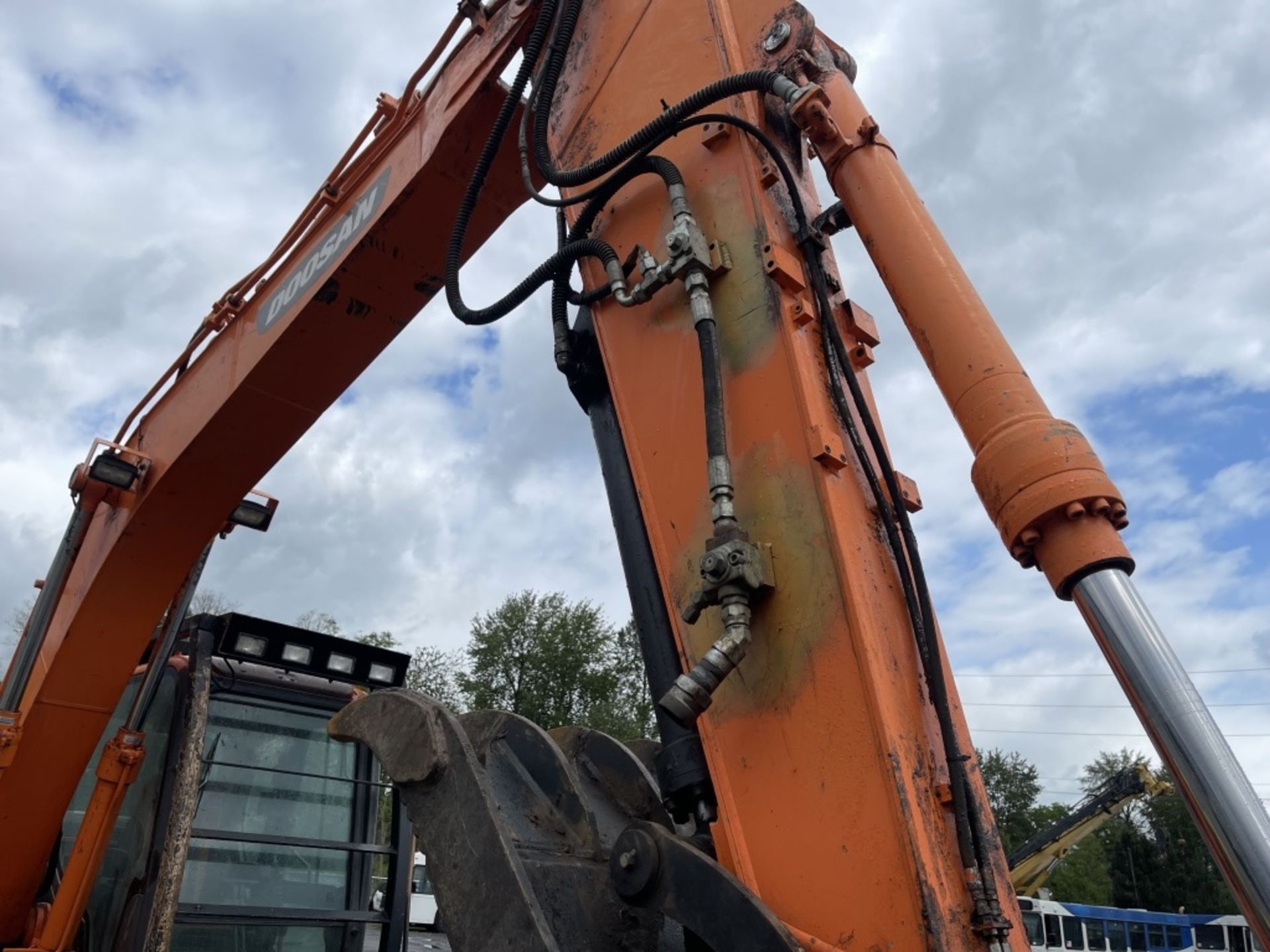 2012 Doosan DX140LC-5 Hydraulic Excavator - Image 14 of 38