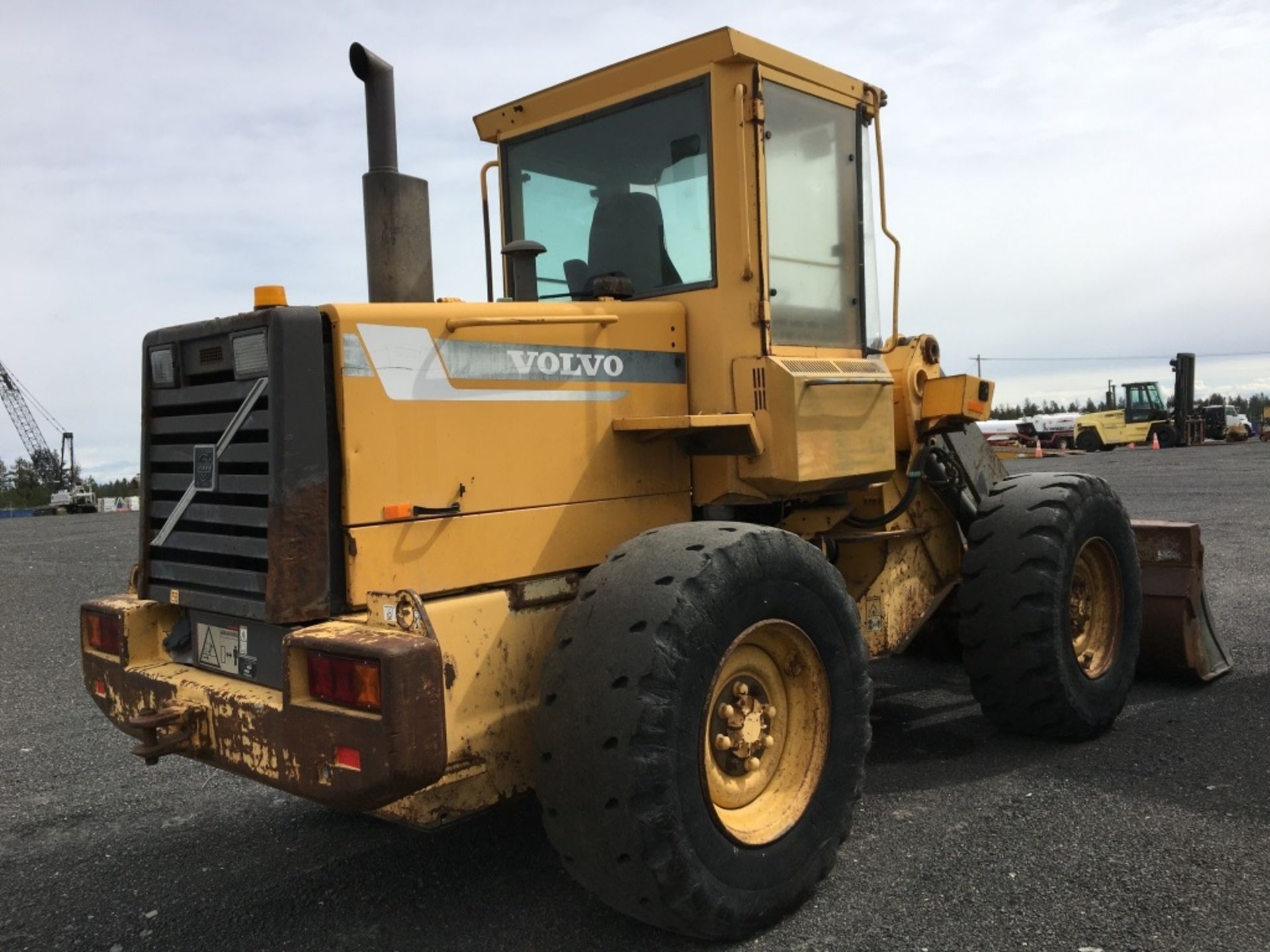 1997 Volvo L50C Wheel Loader - Image 5 of 33