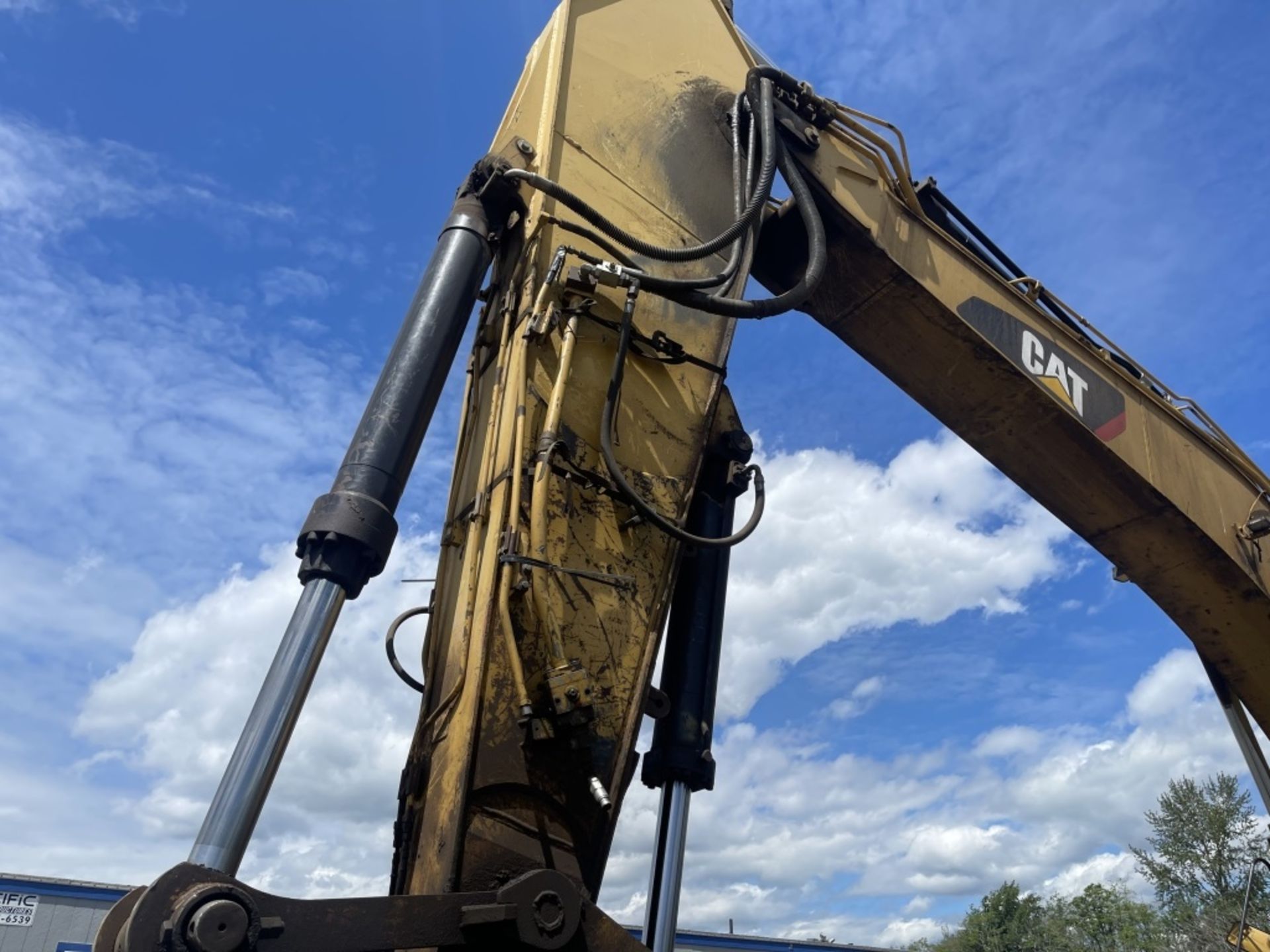 2007 Caterpillar 330D L Hydraulic Excavator - Image 12 of 35