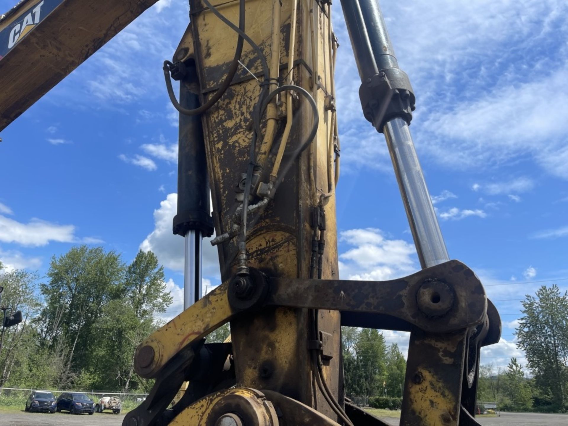 2007 Caterpillar 330D L Hydraulic Excavator - Image 11 of 35