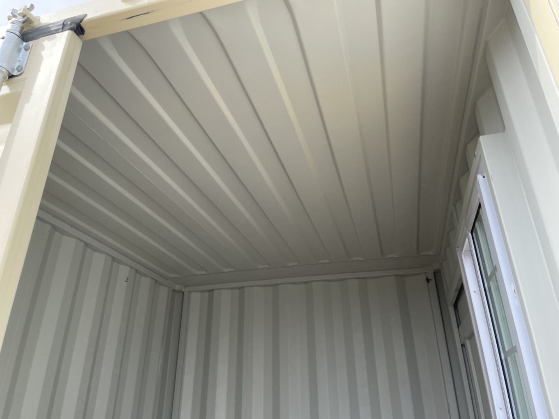 2022 9' Shipping Container - Image 6 of 8