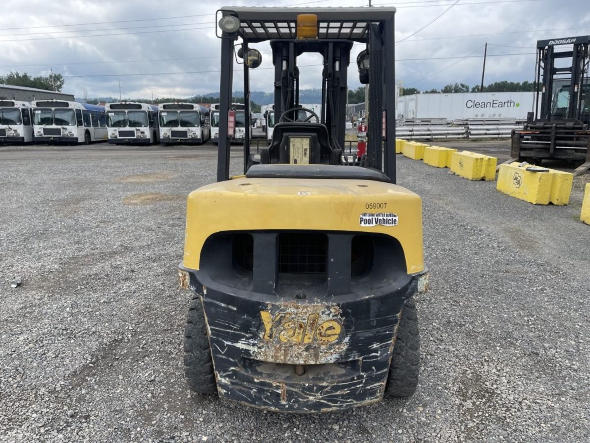 2005 Yale GDP110M Forklift - Image 5 of 18
