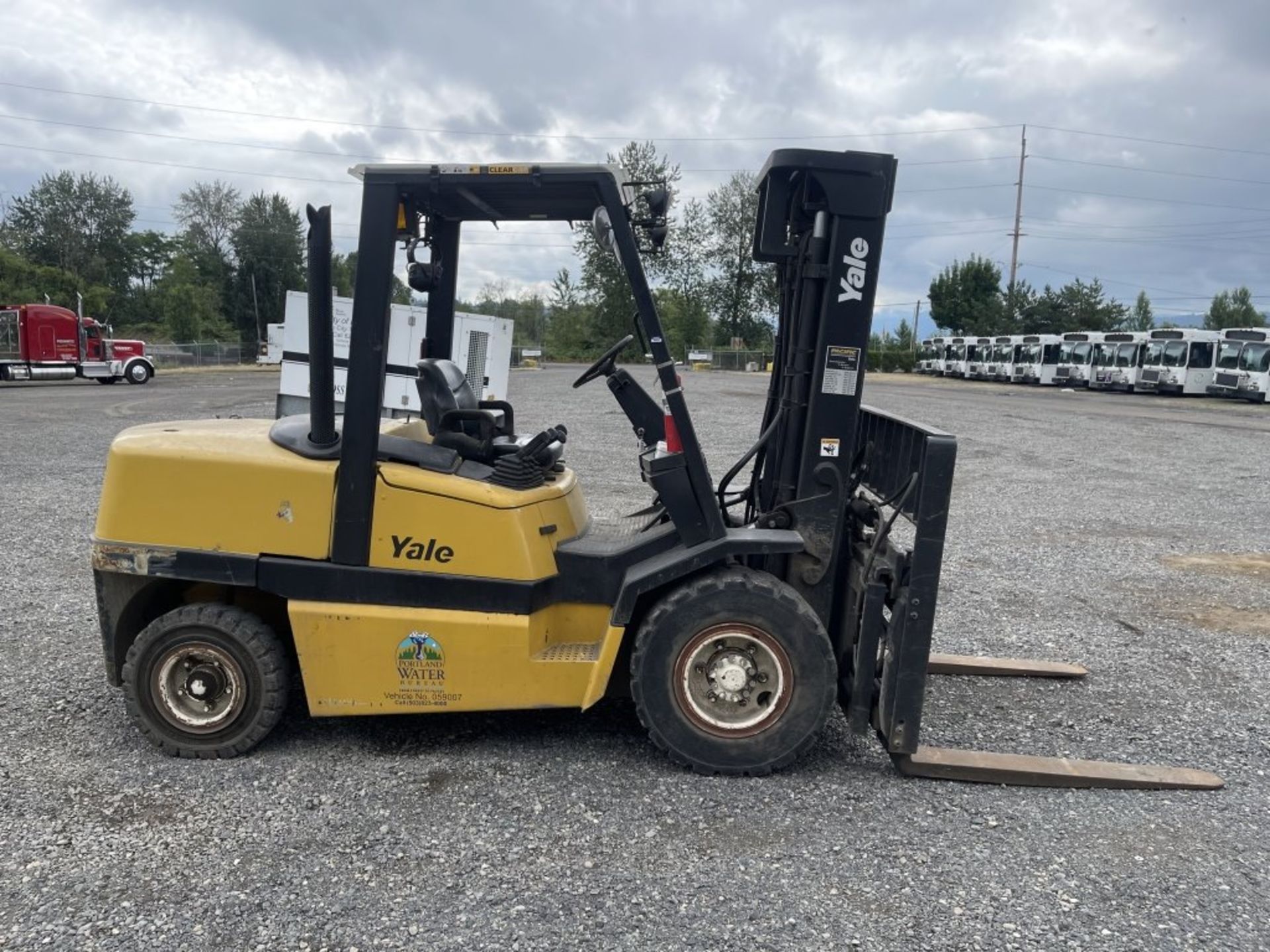2005 Yale GDP110M Forklift - Image 3 of 18