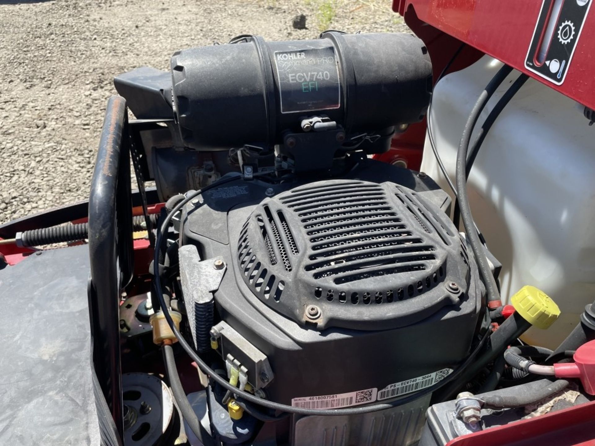 2016 Toro Grandstand Ride On Mower - Image 6 of 16