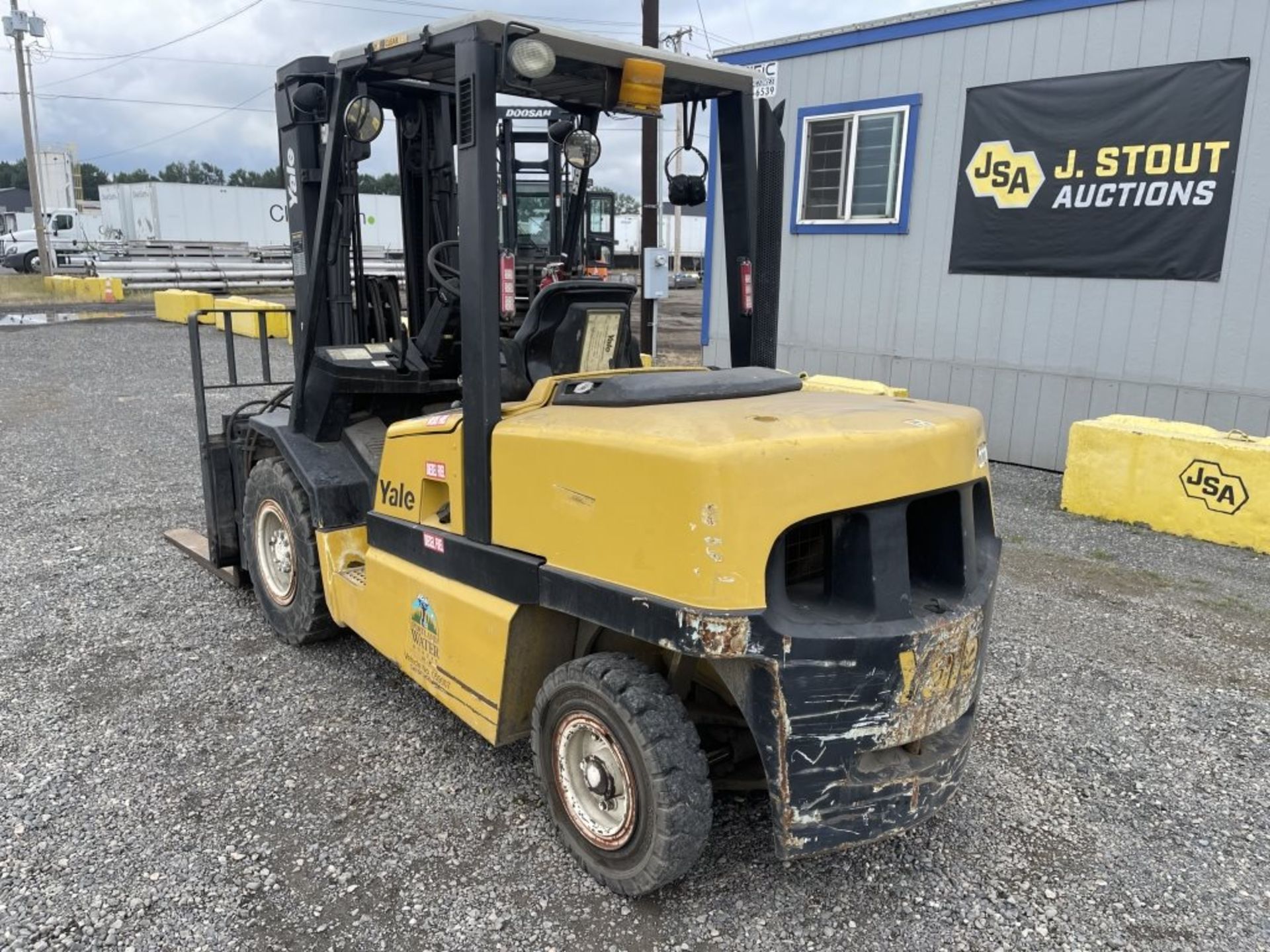 2005 Yale GDP110M Forklift - Image 6 of 18