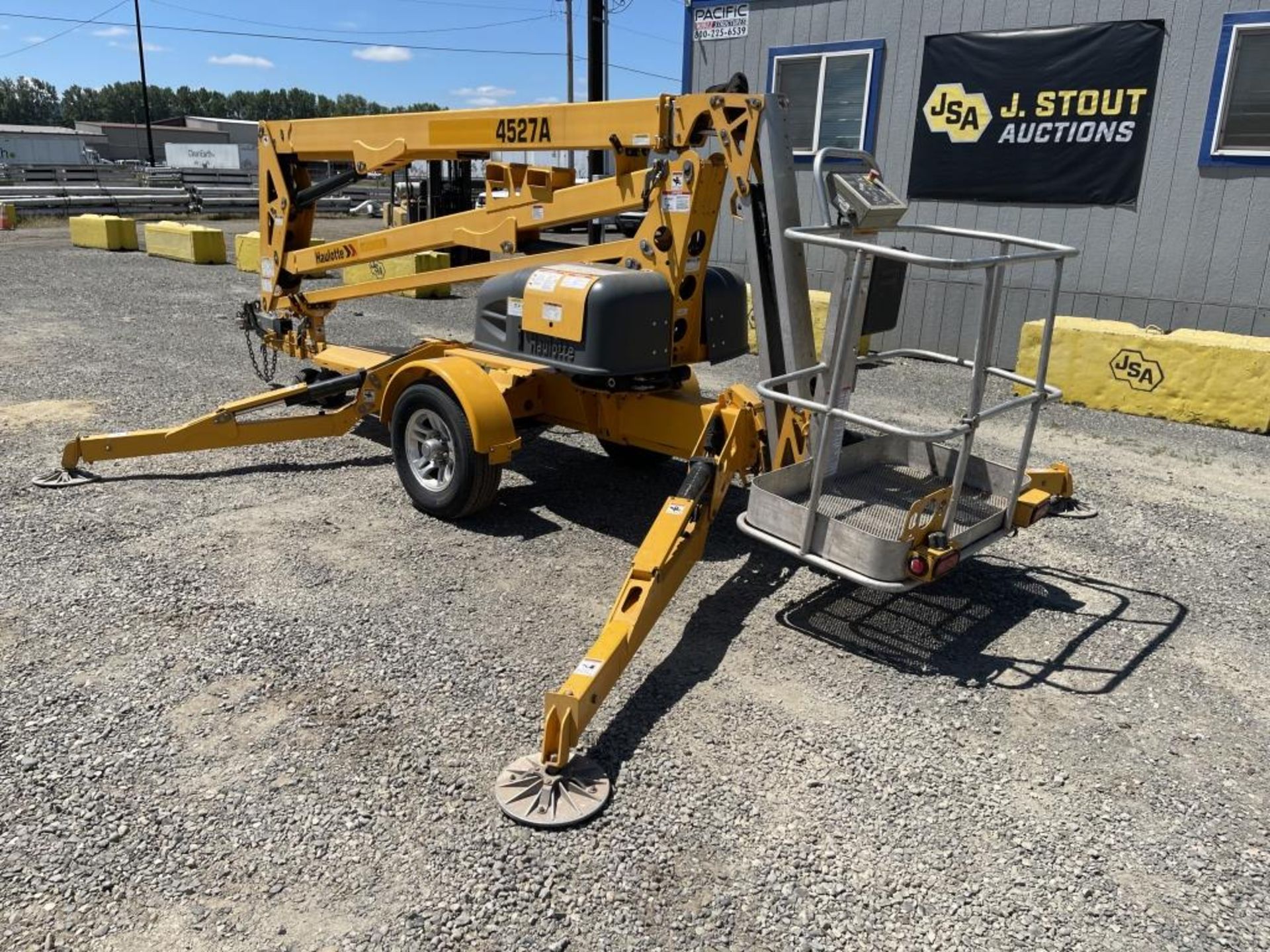 2016 Haulotte 4527A Towable Articulating Boom Lift - Image 7 of 29