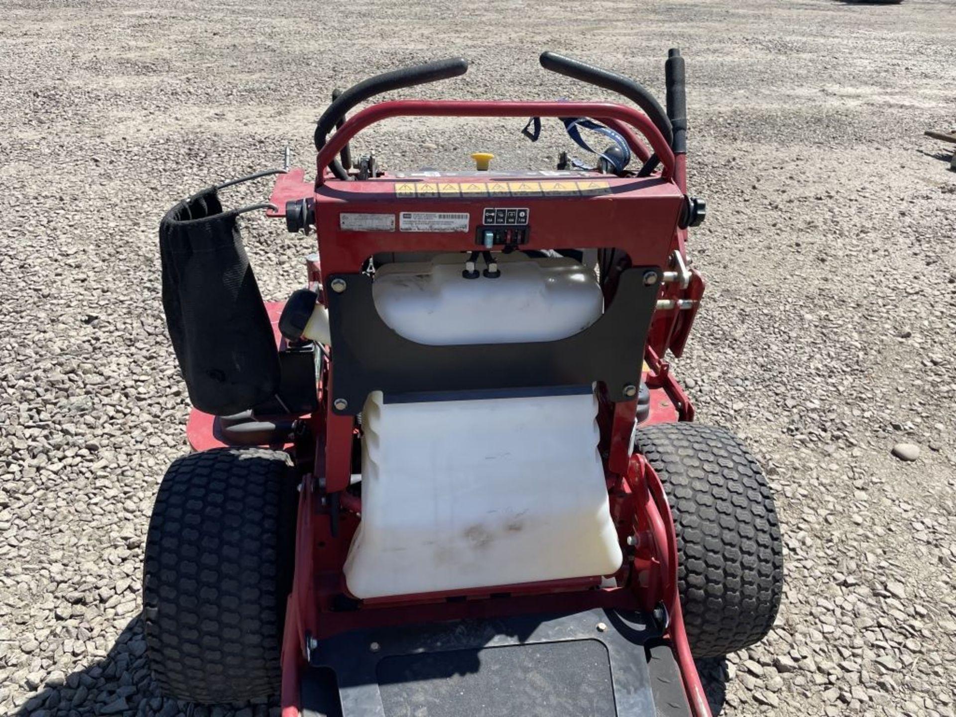 2016 Toro Grandstand Ride On Mower - Image 9 of 16