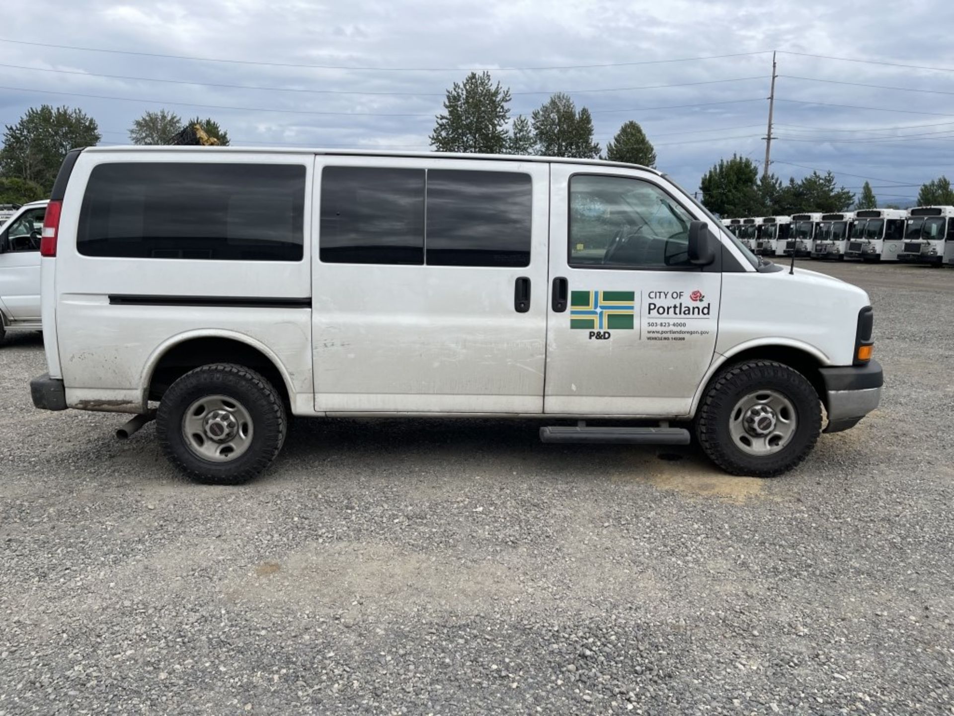 2014 GMC Savana Cargo Van - Image 3 of 21