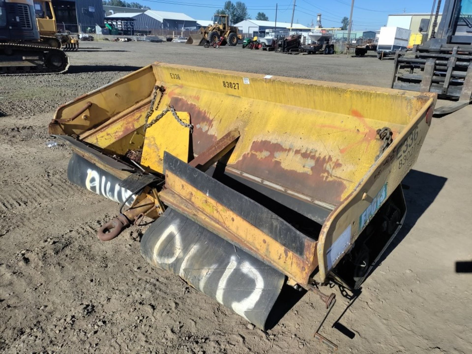 1982 Epoke Towable Salt/Sand Spreader - Image 2 of 15