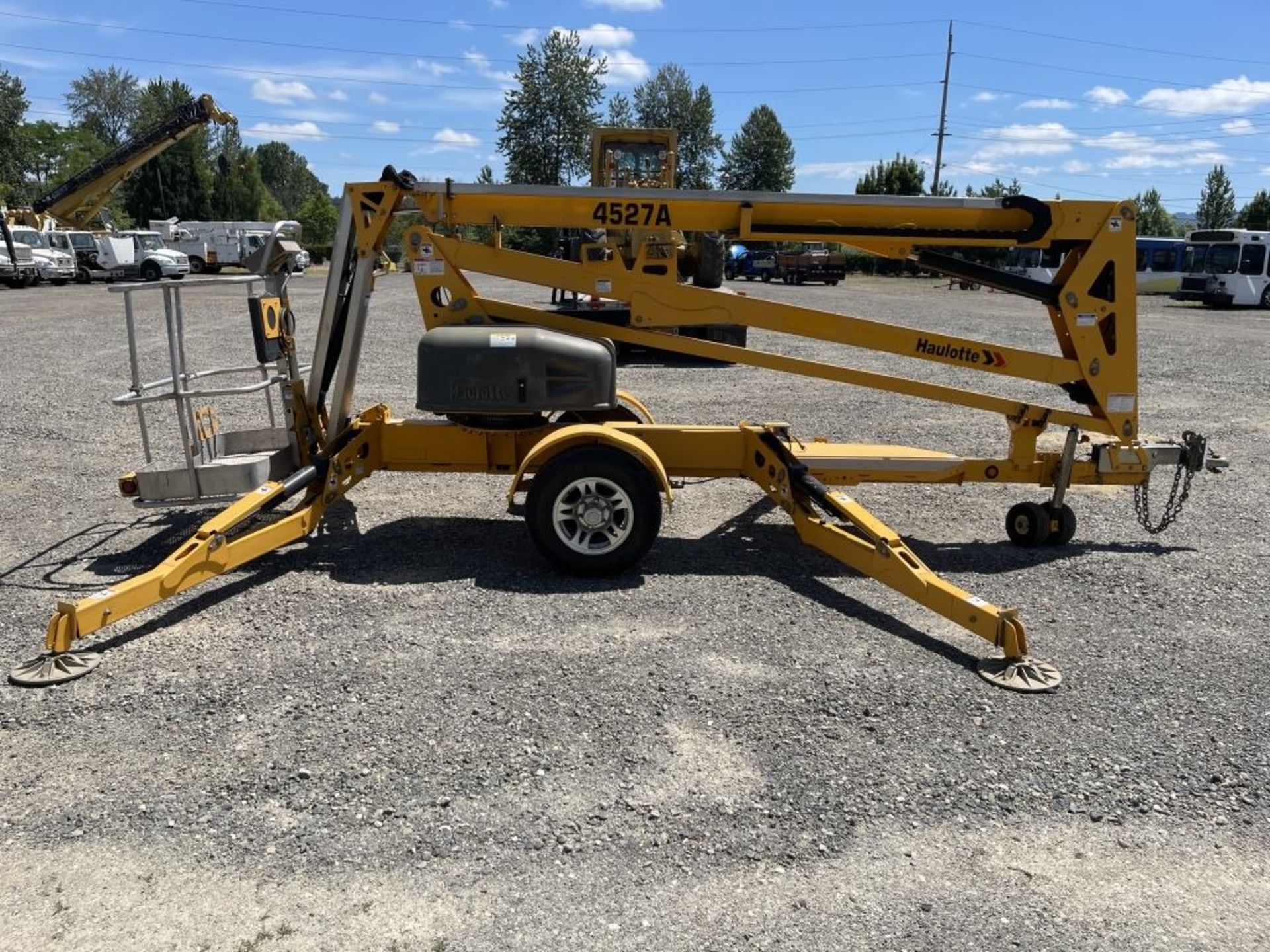 2016 Haulotte 4527A Towable Articulating Boom Lift - Image 4 of 29