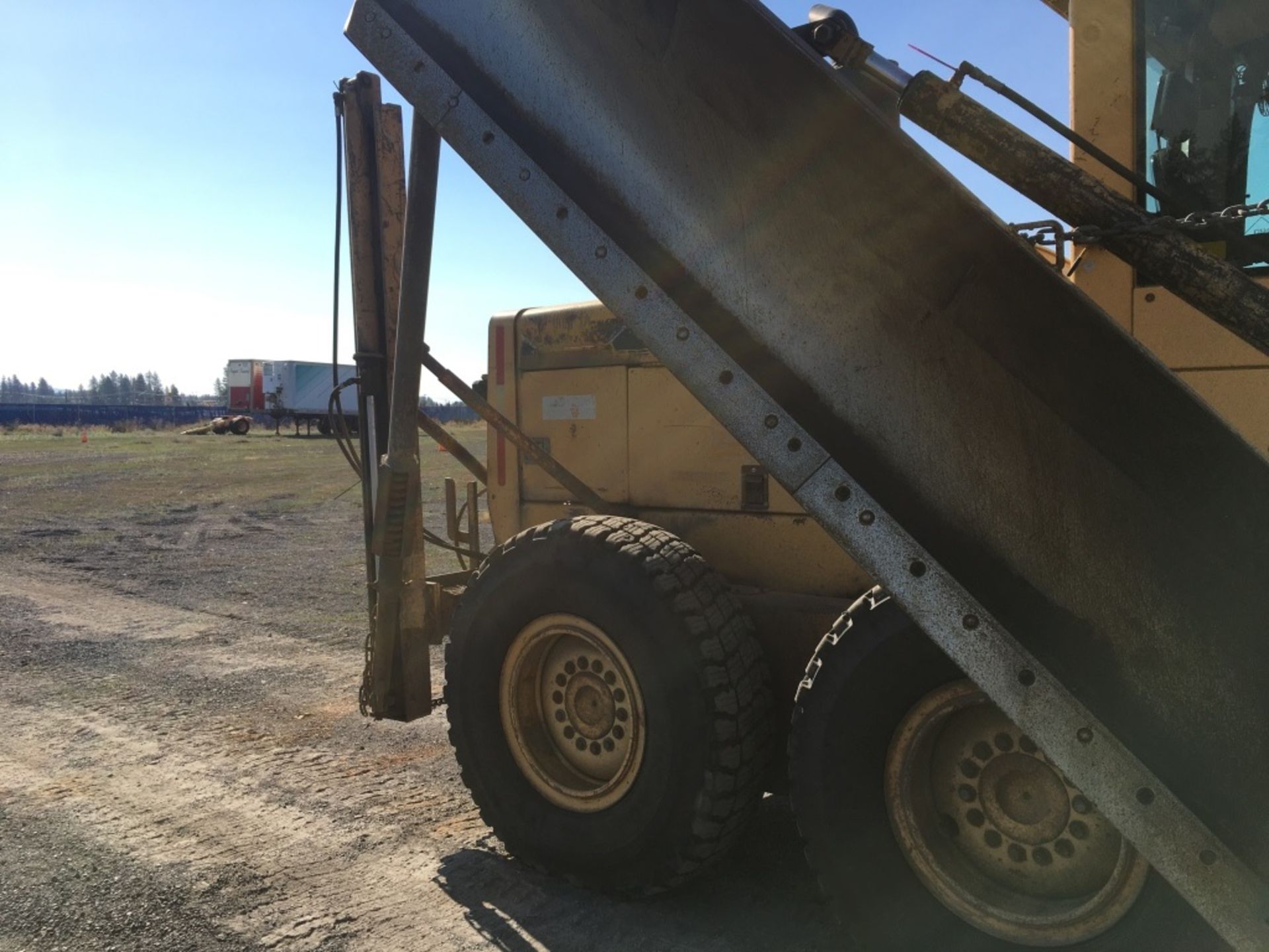 1997 John Deere 770BH Motor Grader - Image 19 of 32