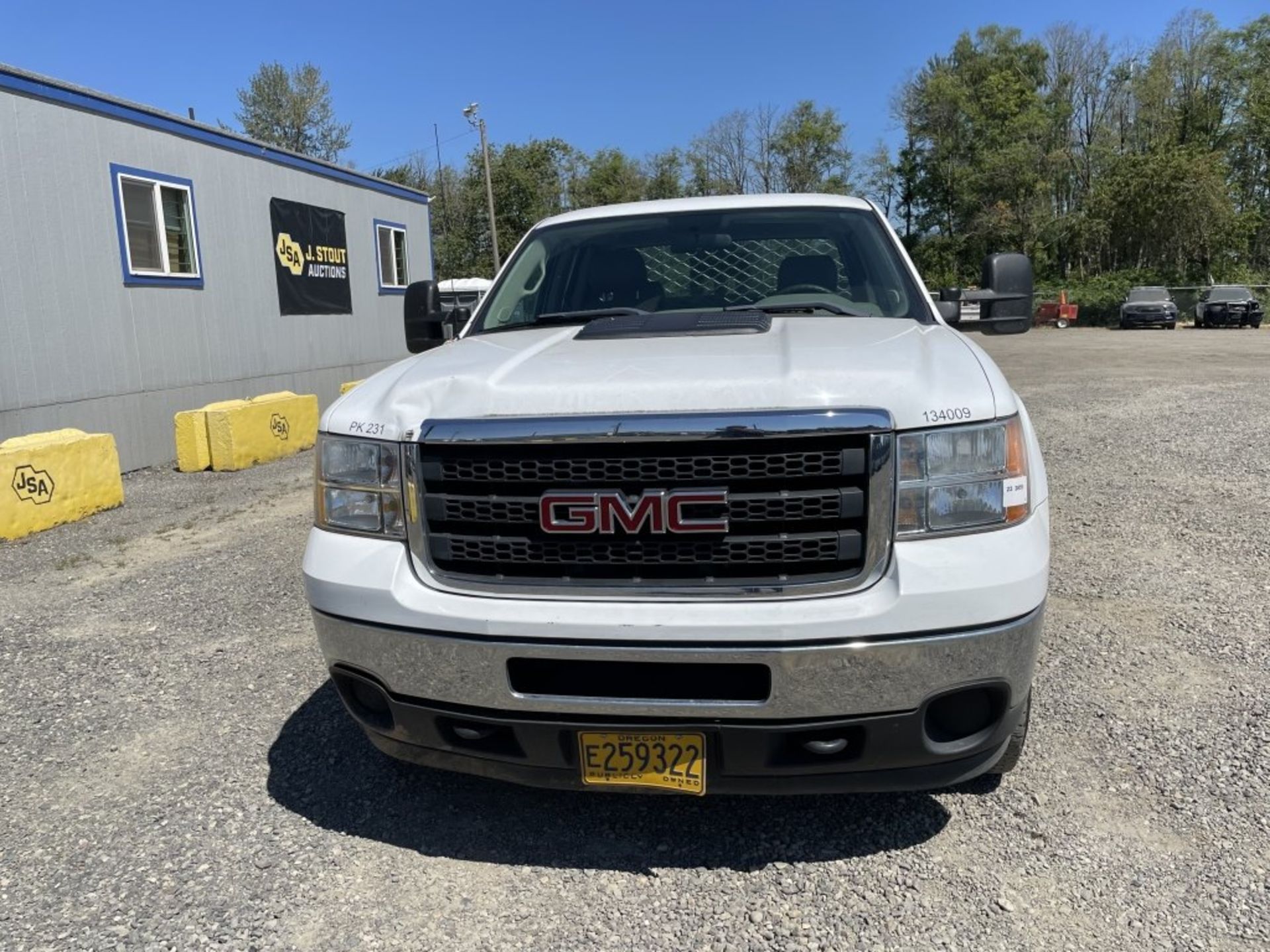 2013 GMC 3500 Extra Cab Pickup - Image 7 of 31