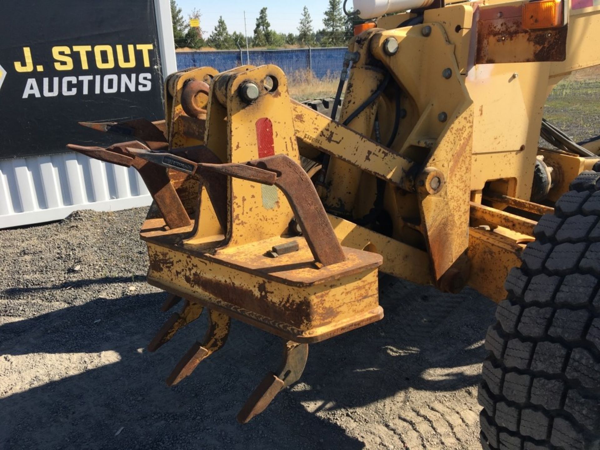 1997 John Deere 770BH Motor Grader - Image 12 of 32