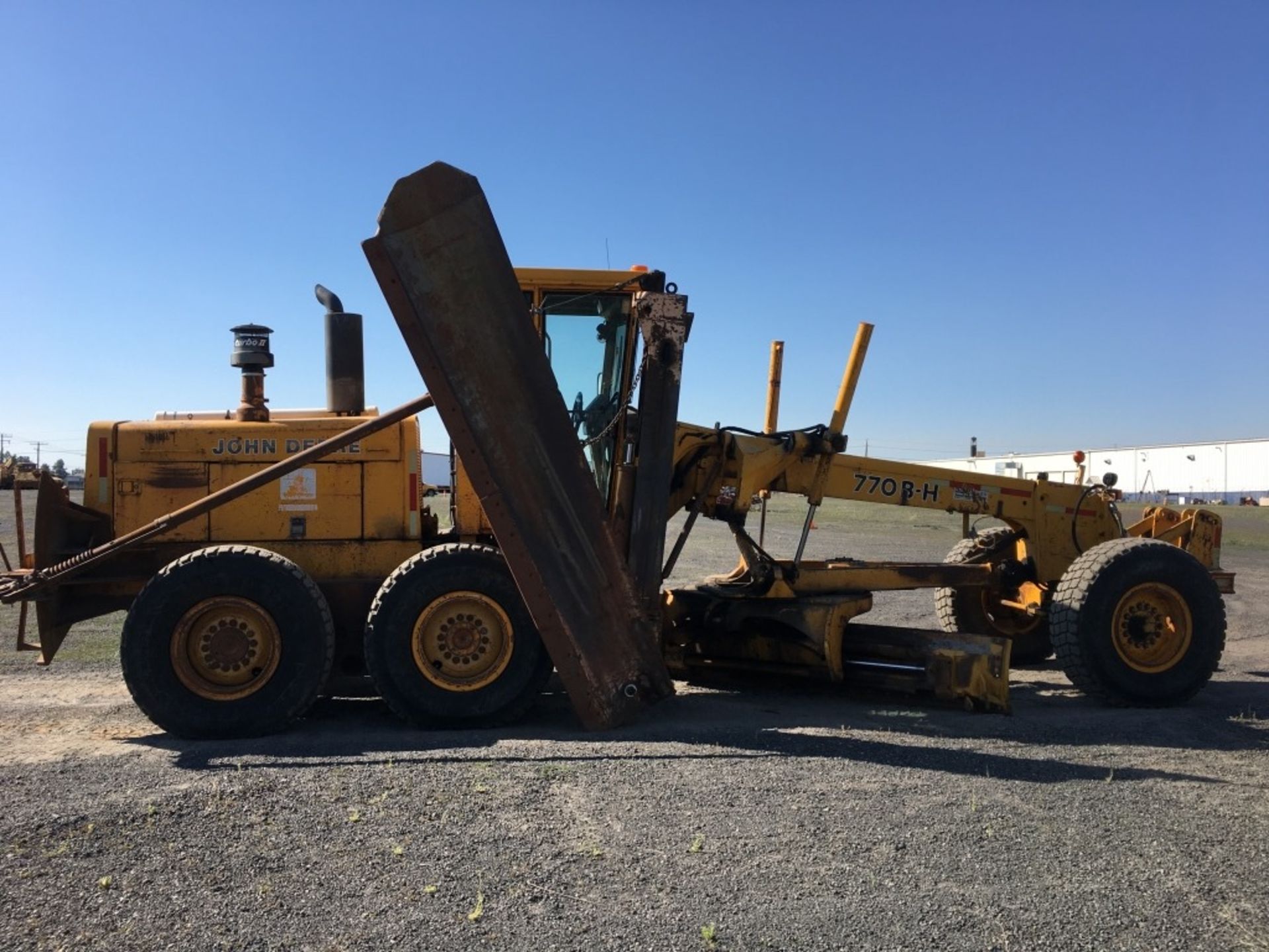 1987 John Deere 770BH Motor Grader - Image 5 of 32