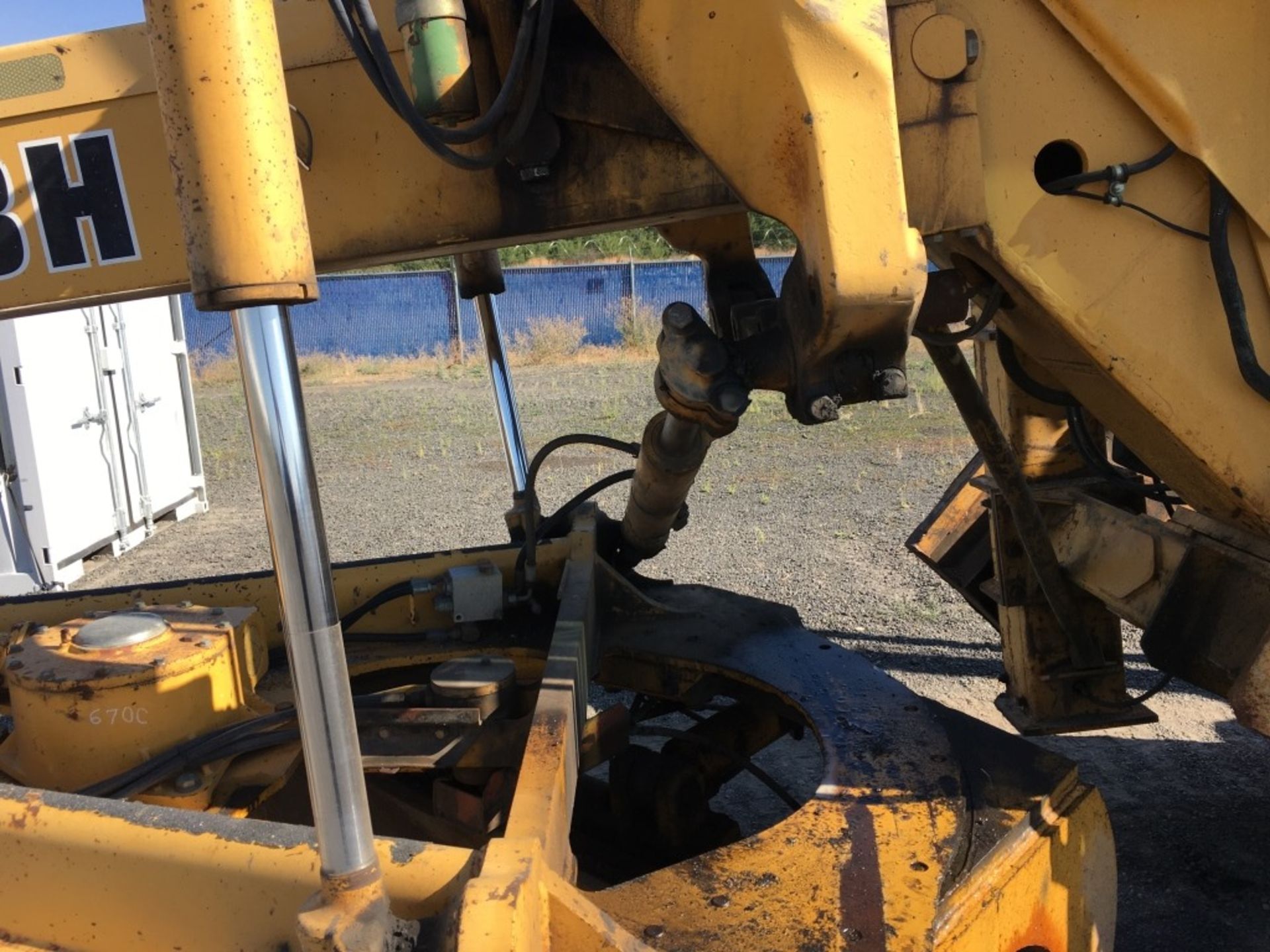 1997 John Deere 770BH Motor Grader - Image 16 of 32