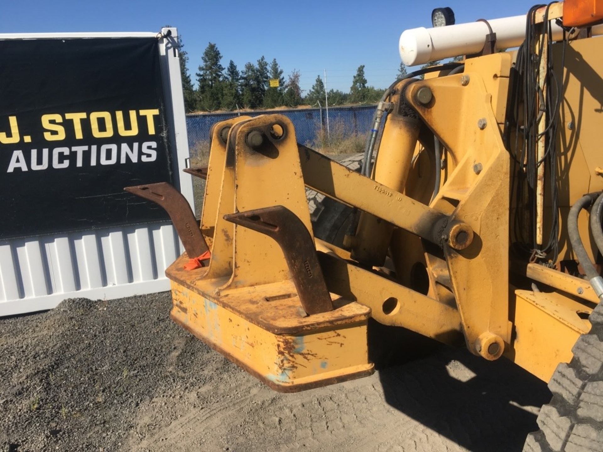 2001 John Deere 772CH Motor Grader - Image 17 of 32