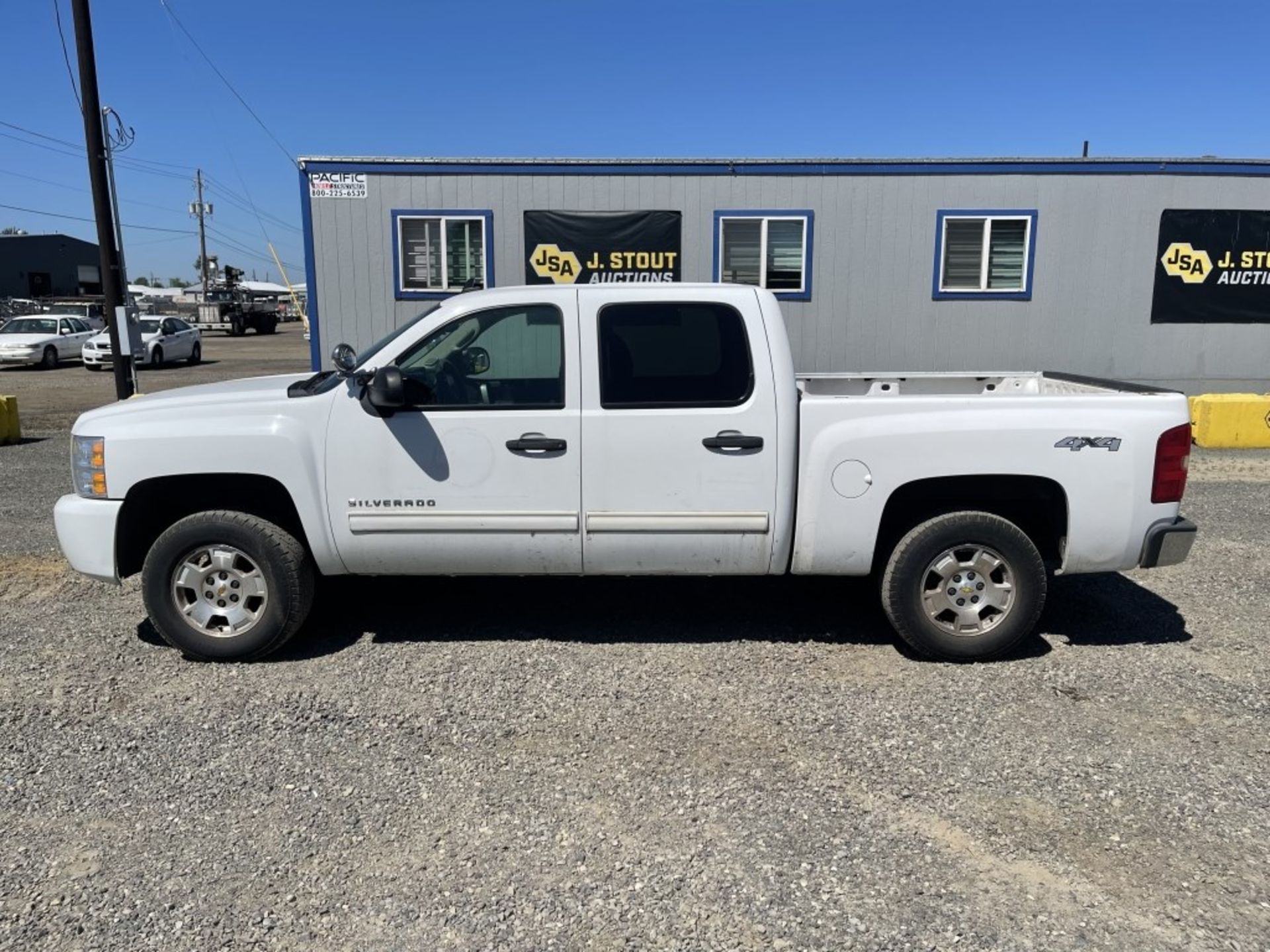 2010 Chevrolet Silverado LT 4x4 Crew Cab Pickup - Image 7 of 26