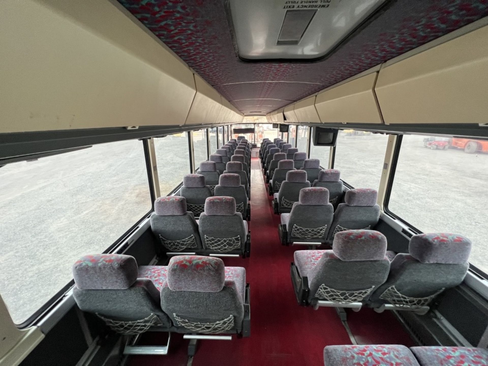 1989 MCI 102-C3 T/A Coach Bus - Image 15 of 22