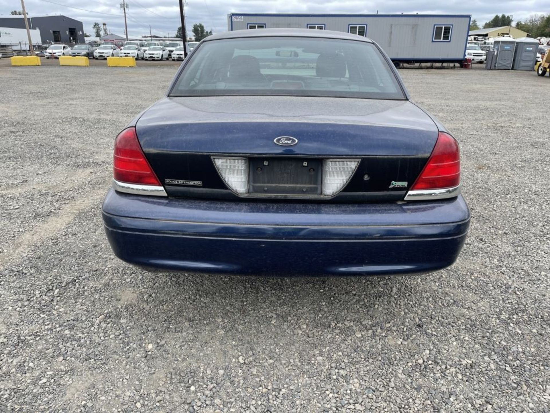 2004 Ford Crown Victoria Sedan - Image 4 of 21