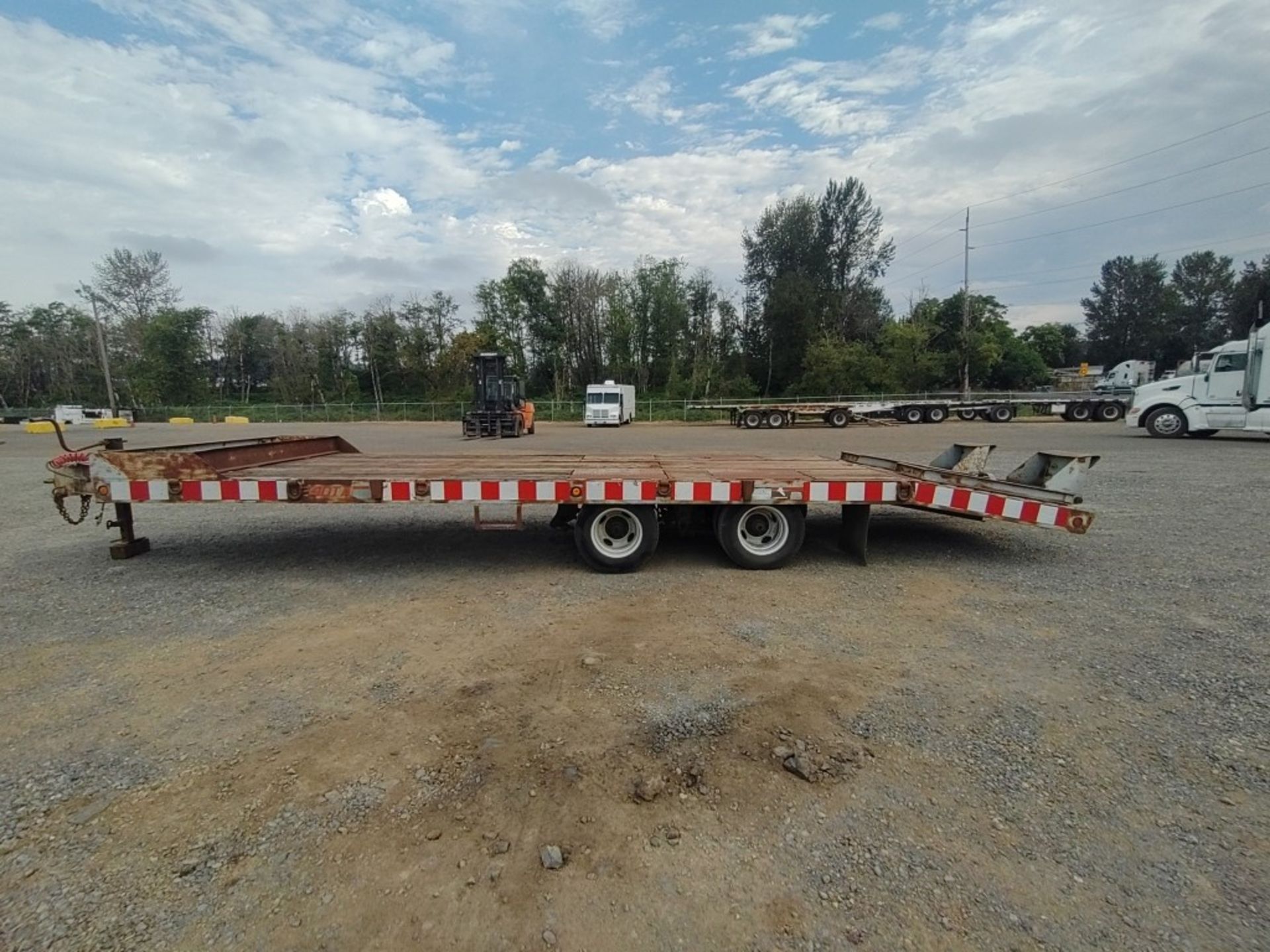 1996 Interstate T/A Flatbed Trailer - Image 6 of 14