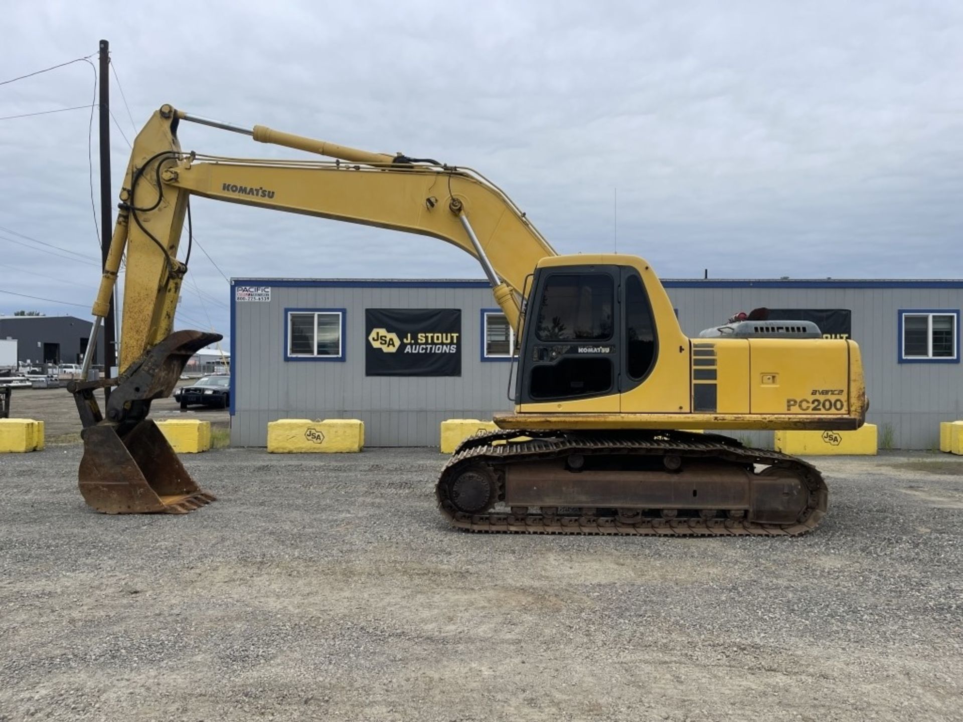 2001 Komatsu PC200-6E Hydraulic Excavator - Image 6 of 32