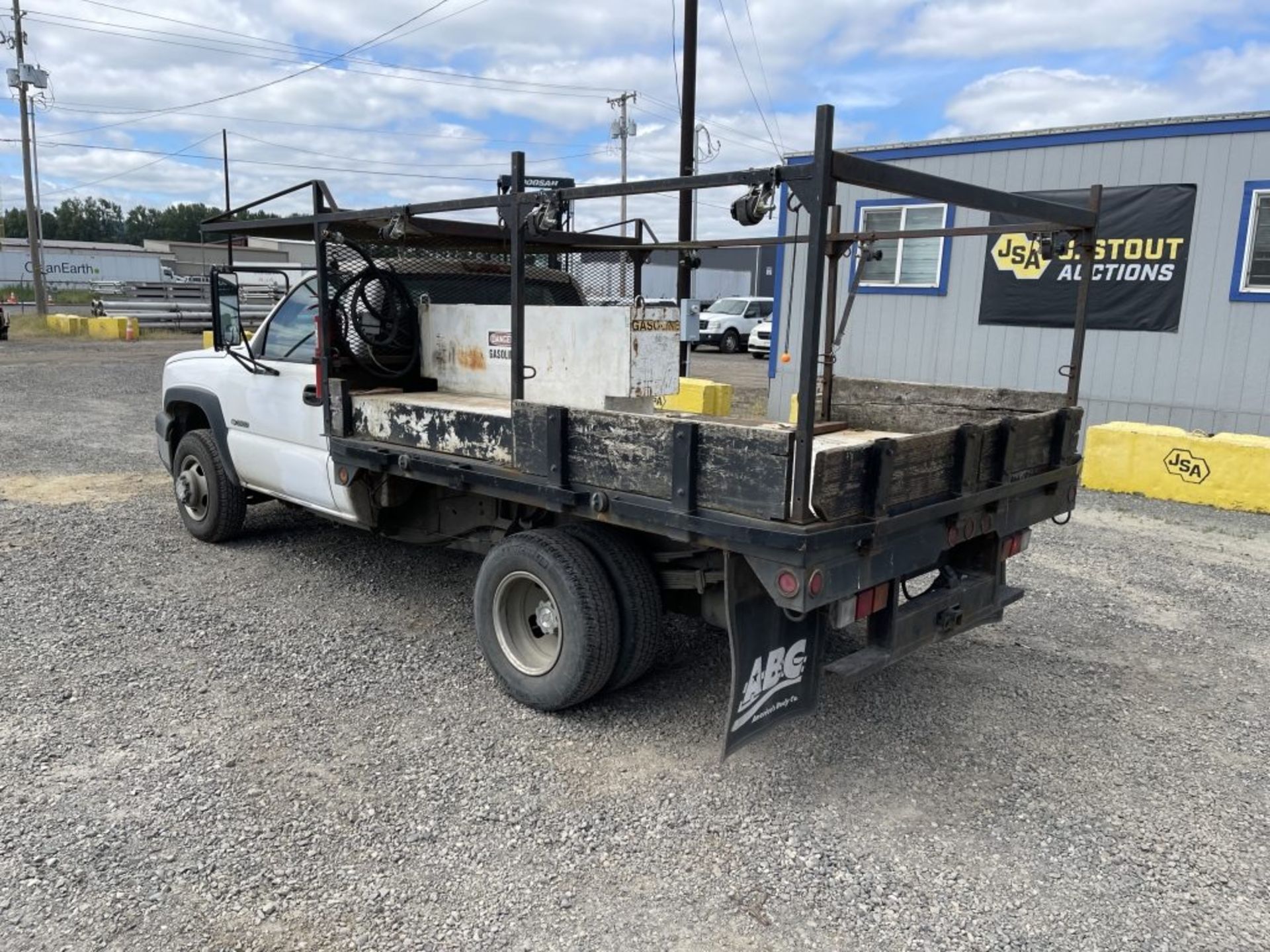 2006 Chevrolet 3500 Flatbed Truck - Image 5 of 27