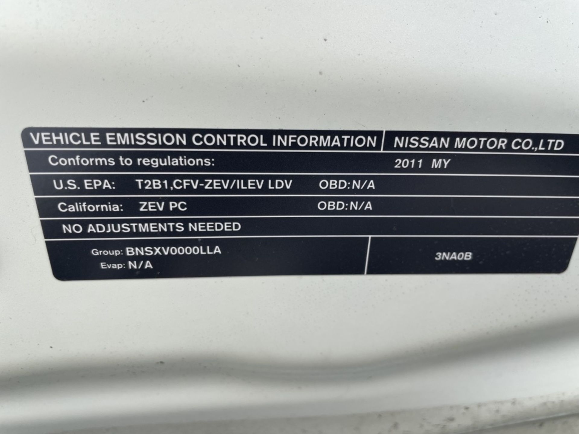 2011 Nissan Leaf Hatchback Sedan - Image 11 of 26