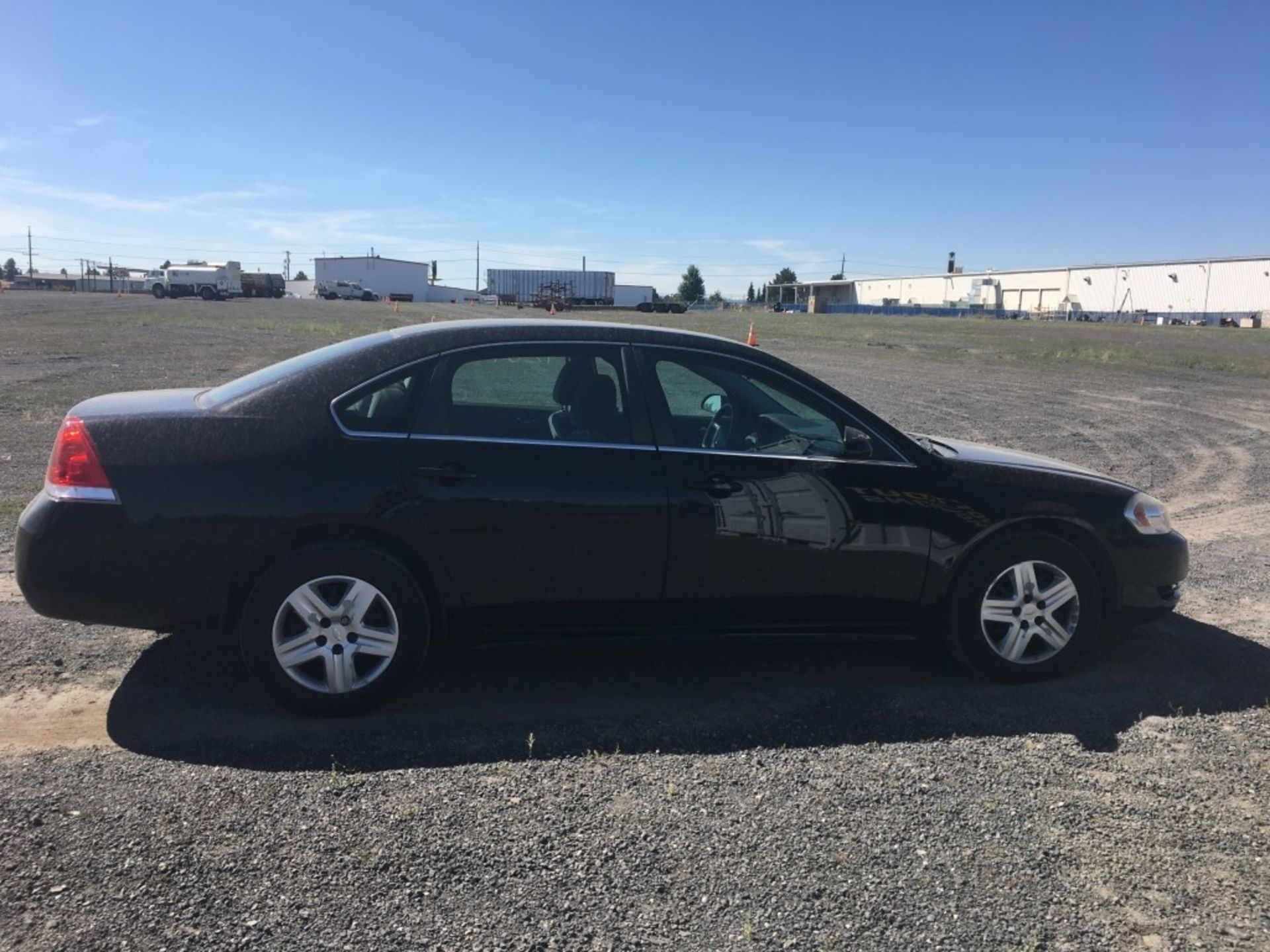 2010 Chevrolet Impala Sedan - Image 5 of 33