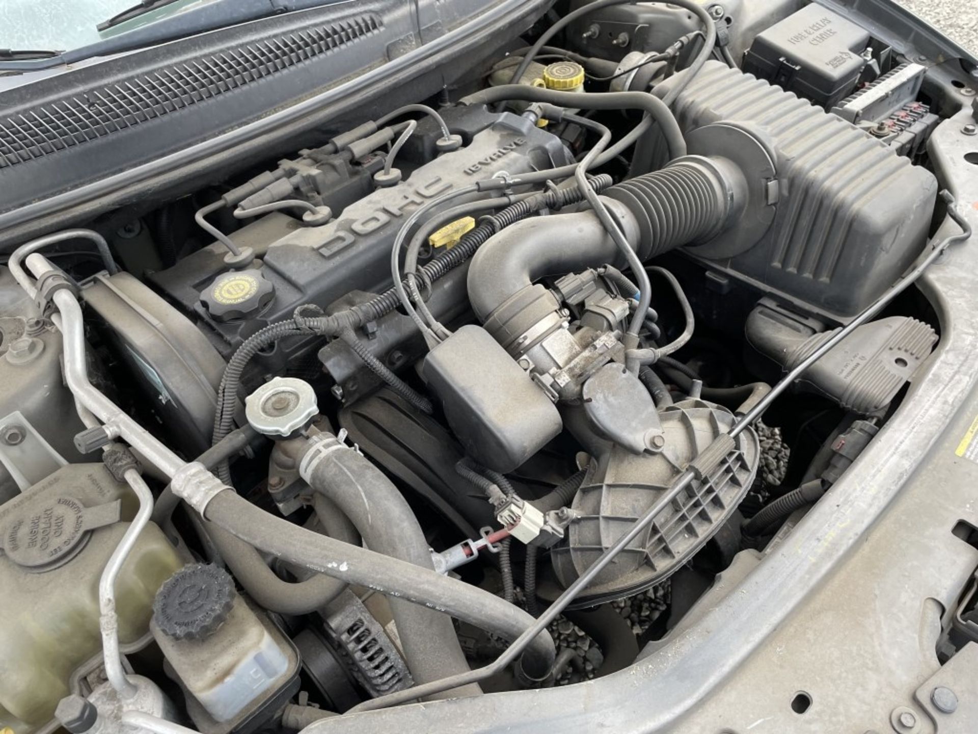 2004 Dodge Stratus Sedan - Image 8 of 24