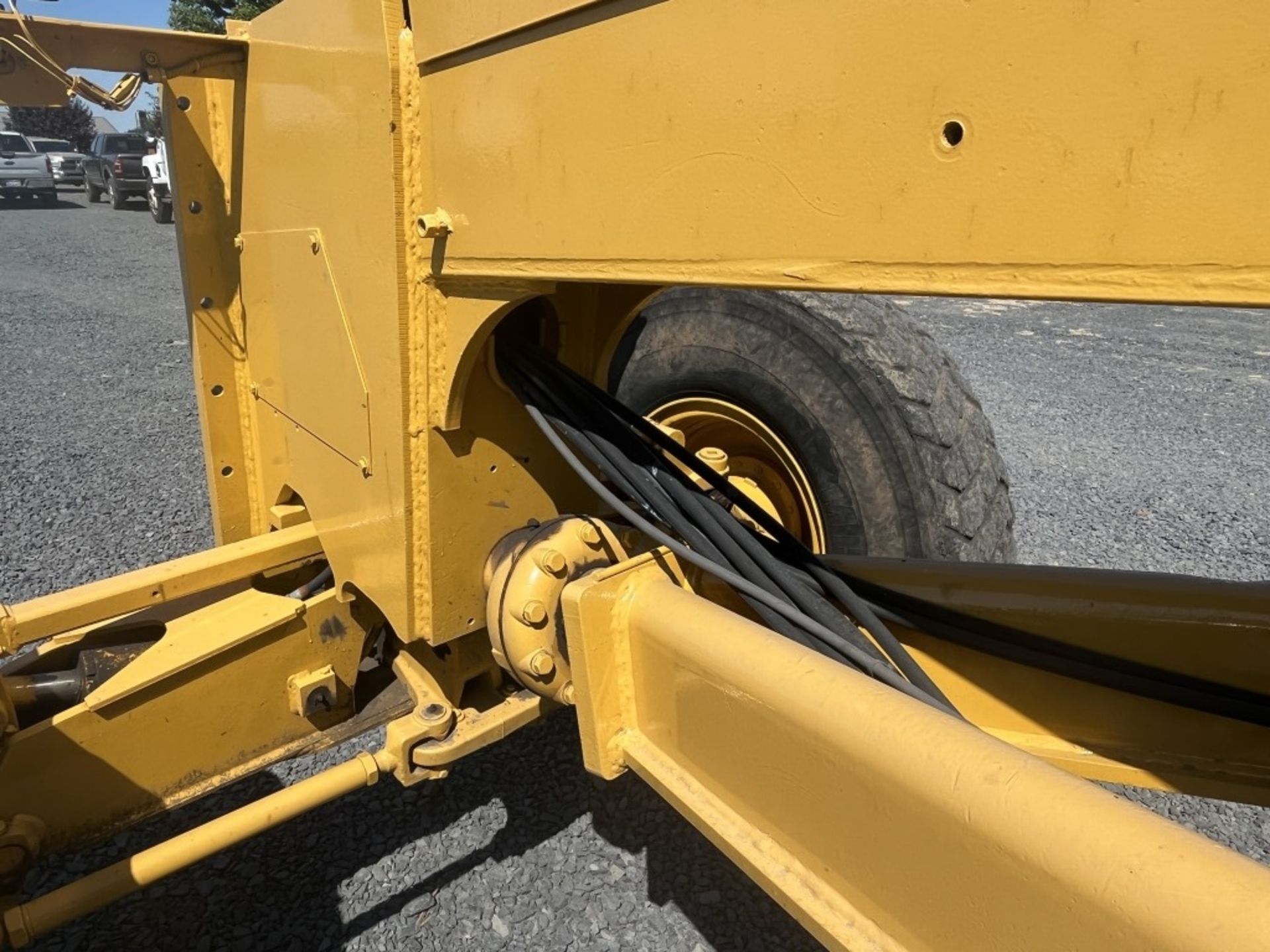 1996 John Deere 770BH Motor Grader - Image 25 of 32