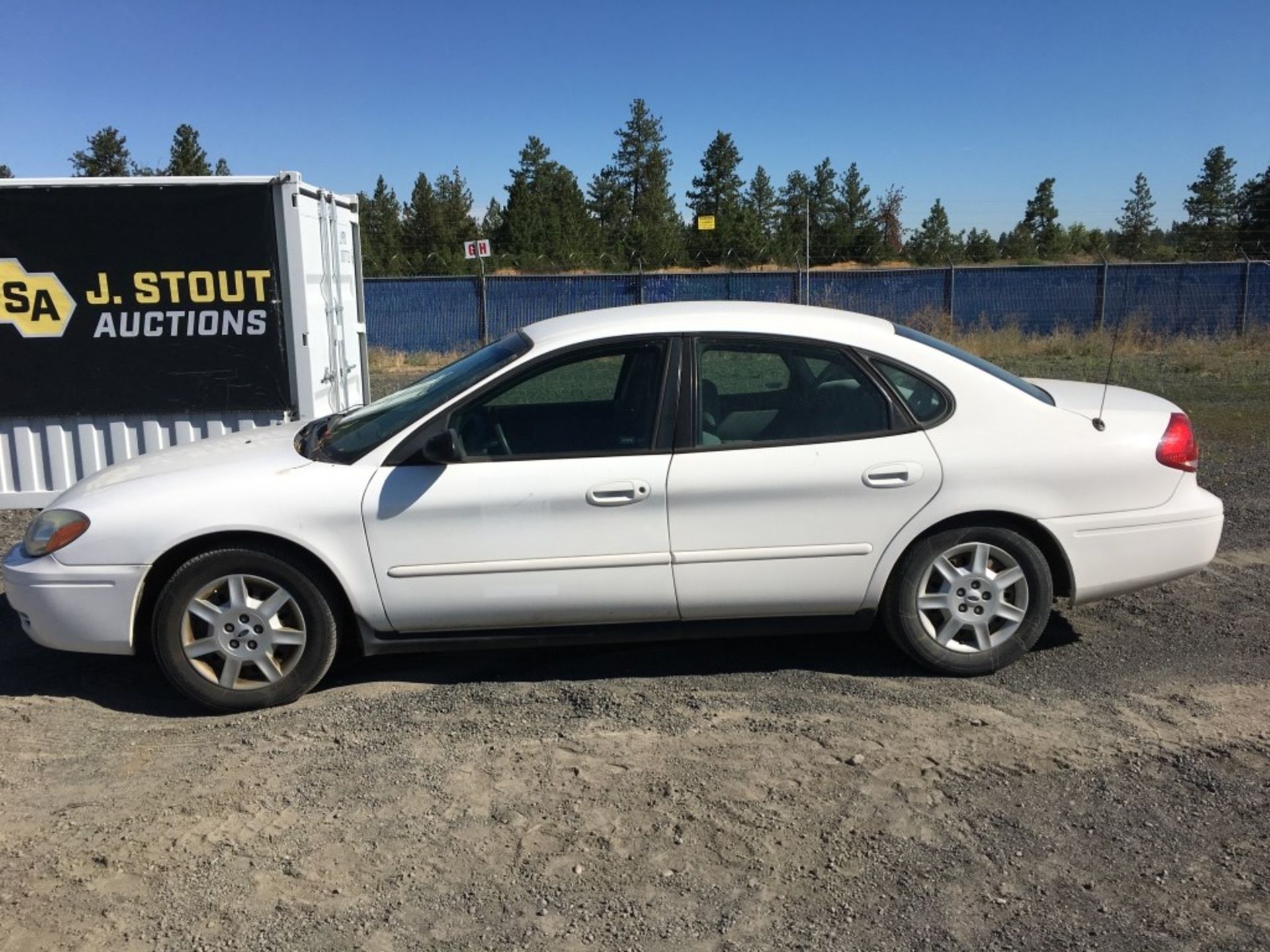 2006 Ford Taurus Sedan