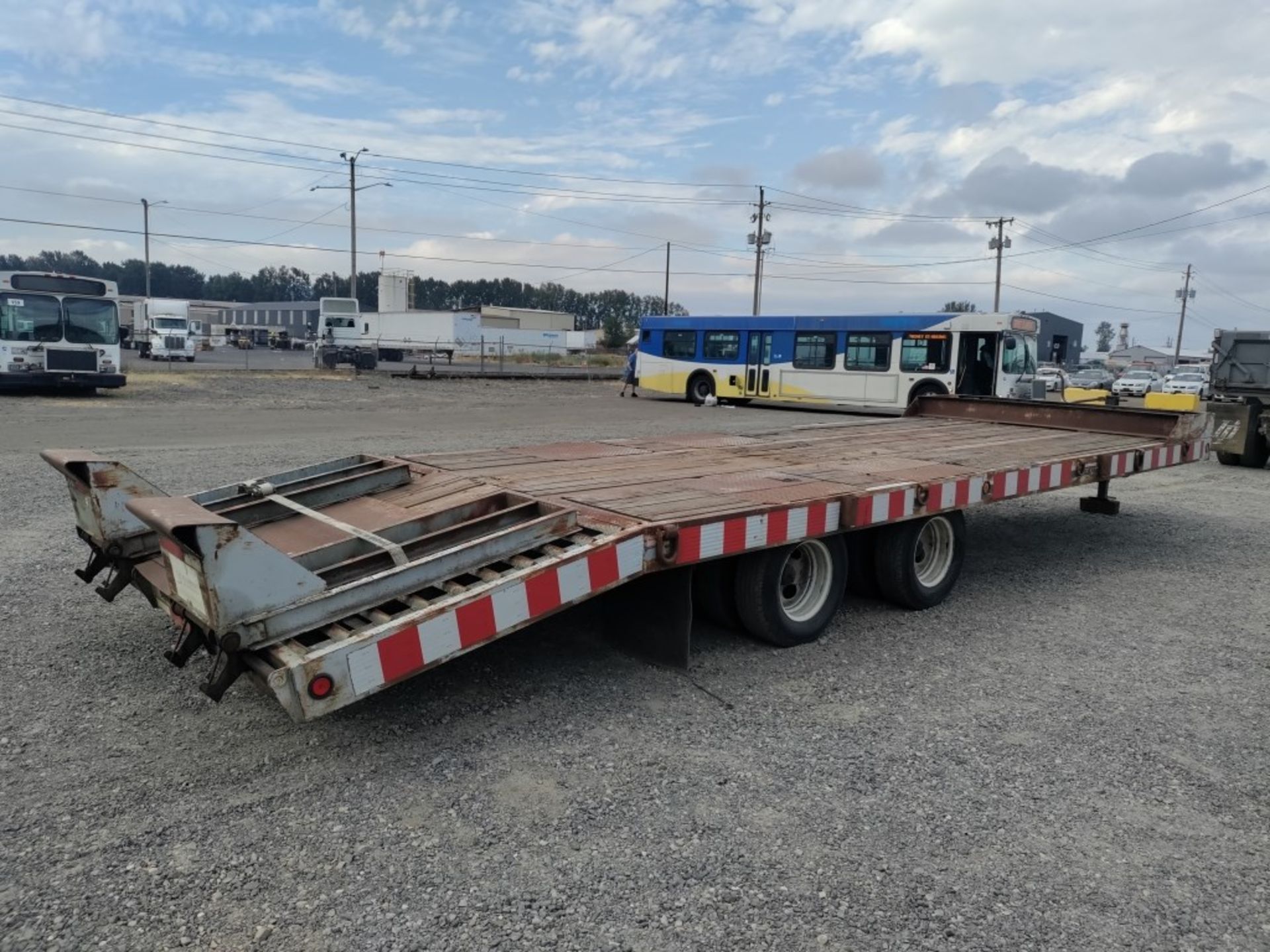 1996 Interstate T/A Flatbed Trailer - Image 3 of 14