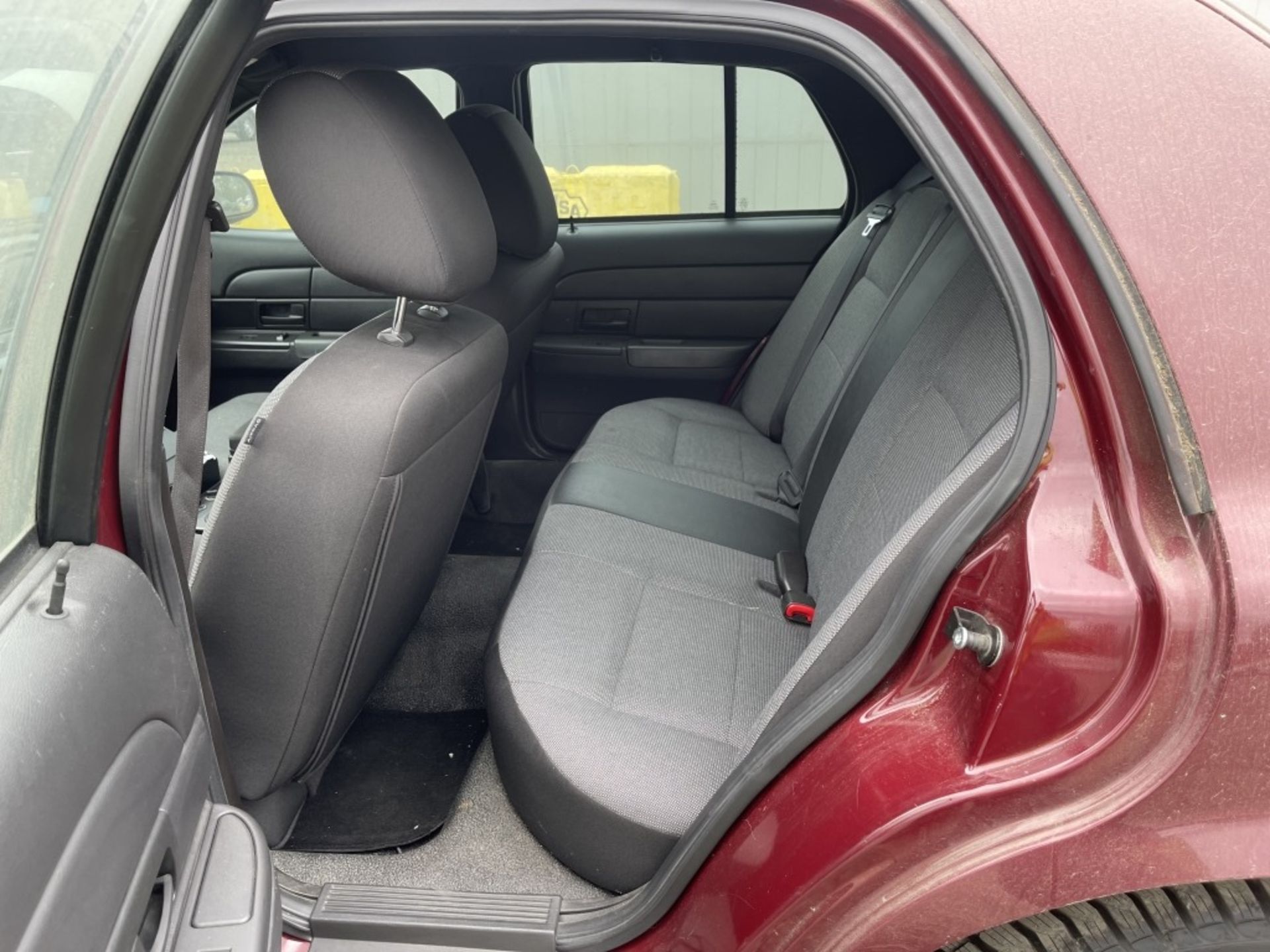 2011 Ford Crown Victoria Sedan - Image 12 of 23