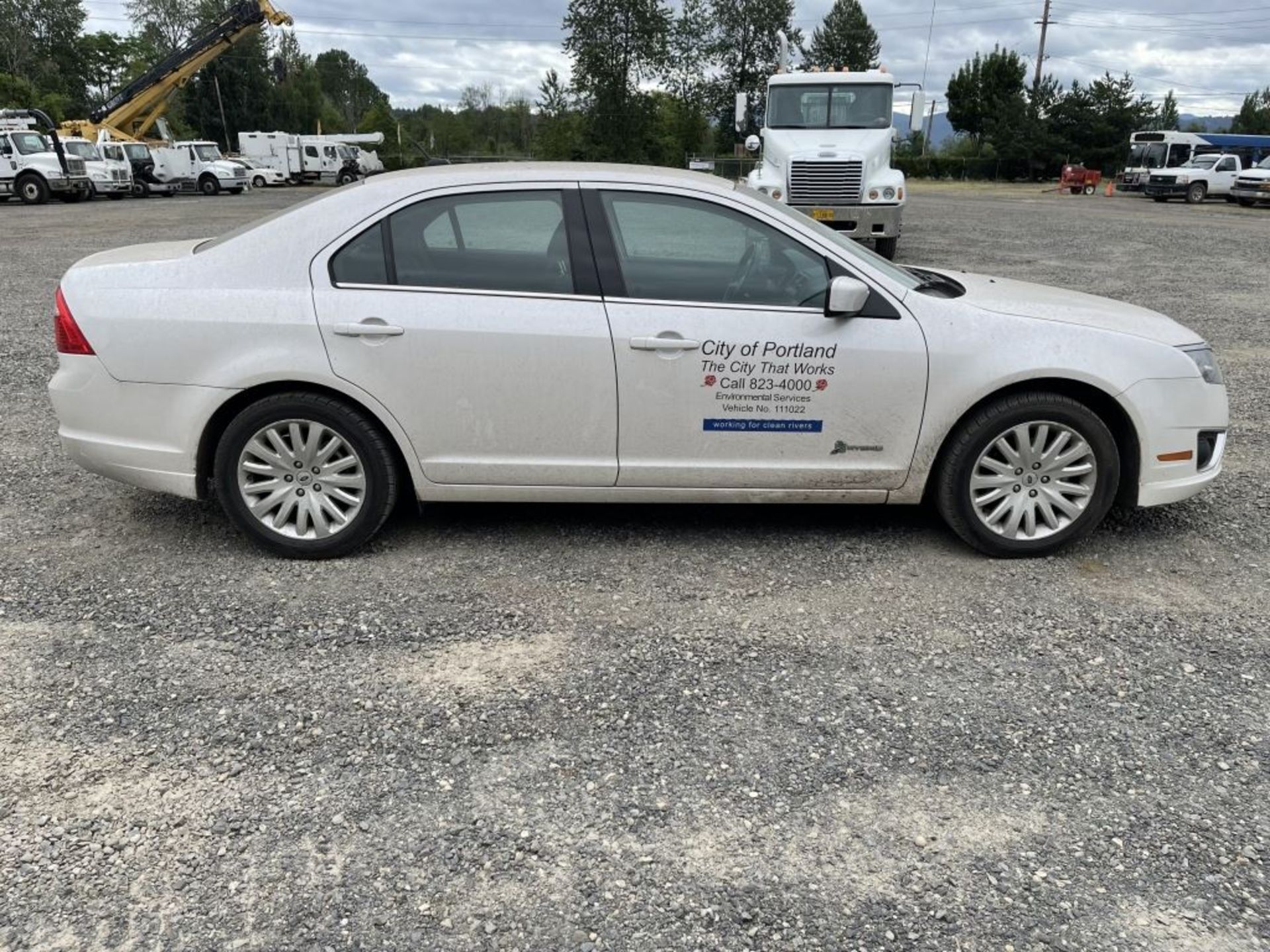 2011 Ford Fusion Sedan - Image 2 of 22