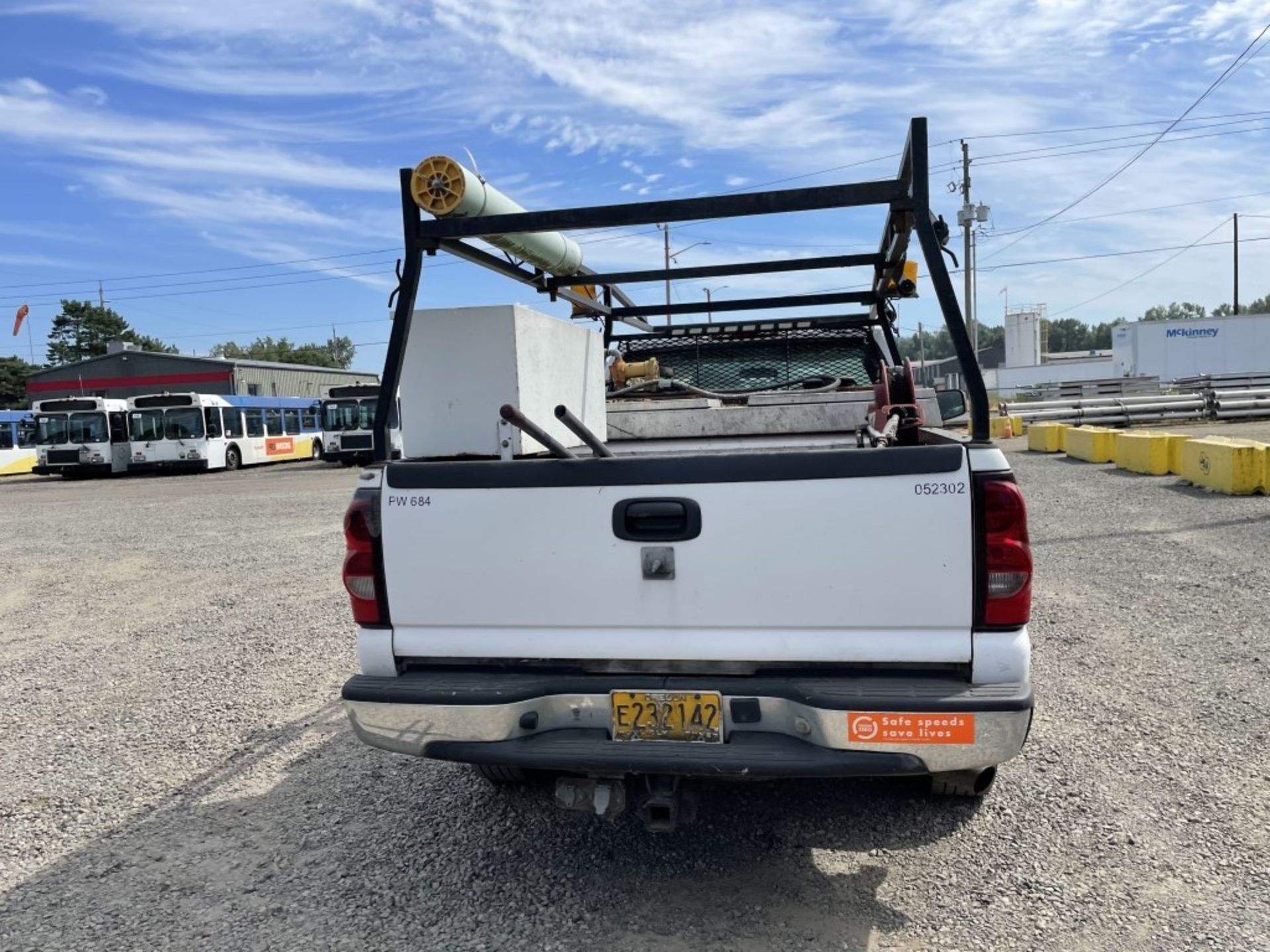 2005 Chevrolet Silverado 2500 HD Pickup - Image 4 of 33