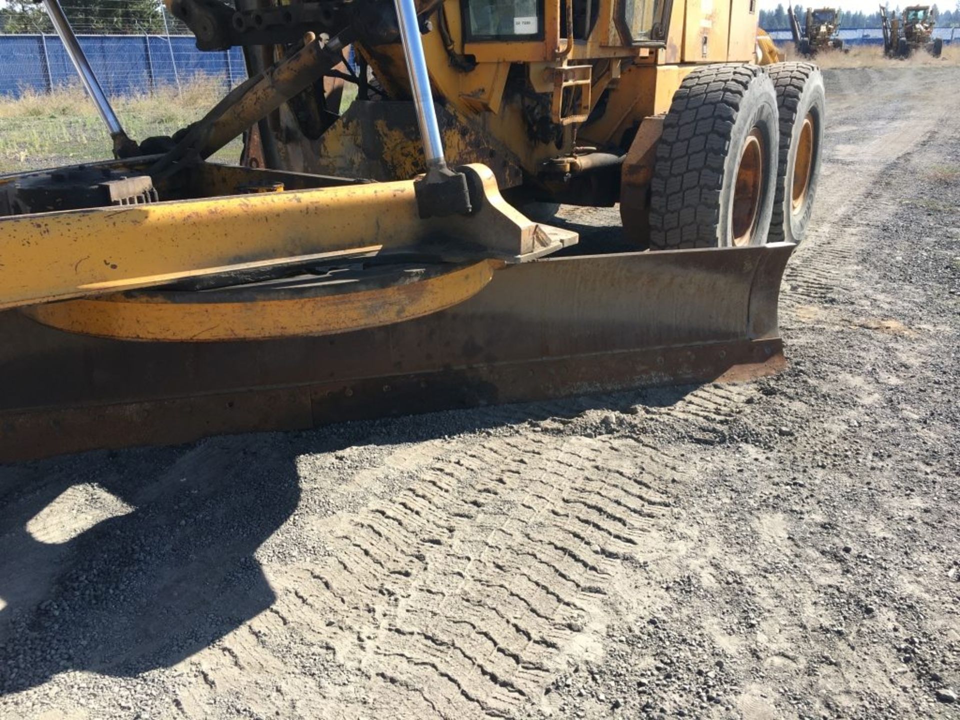 1987 John Deere 770BH Motor Grader - Image 15 of 32