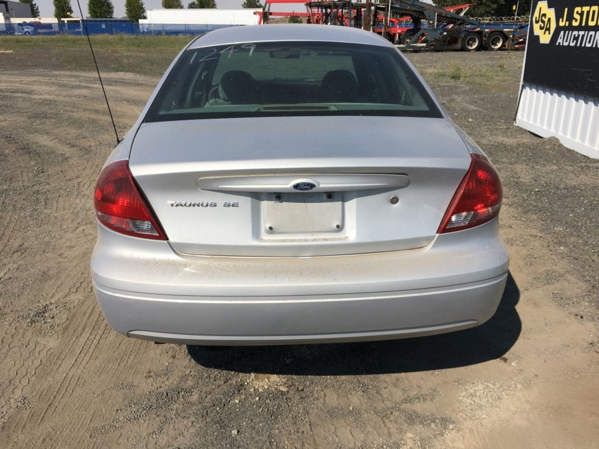 2006 Ford Taurus Sedan - Image 3 of 28